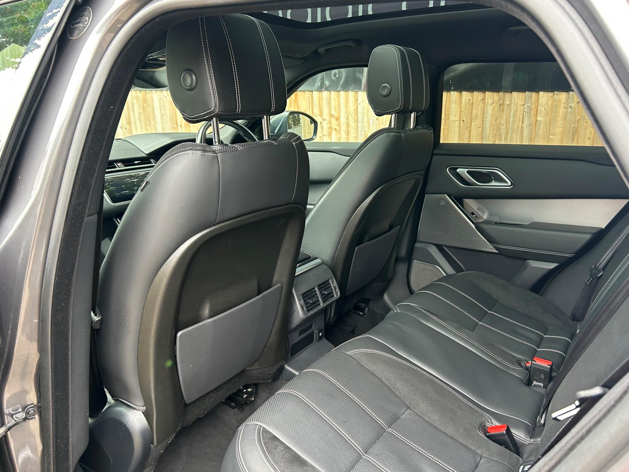 Land Rover Range Rover Velar view 31