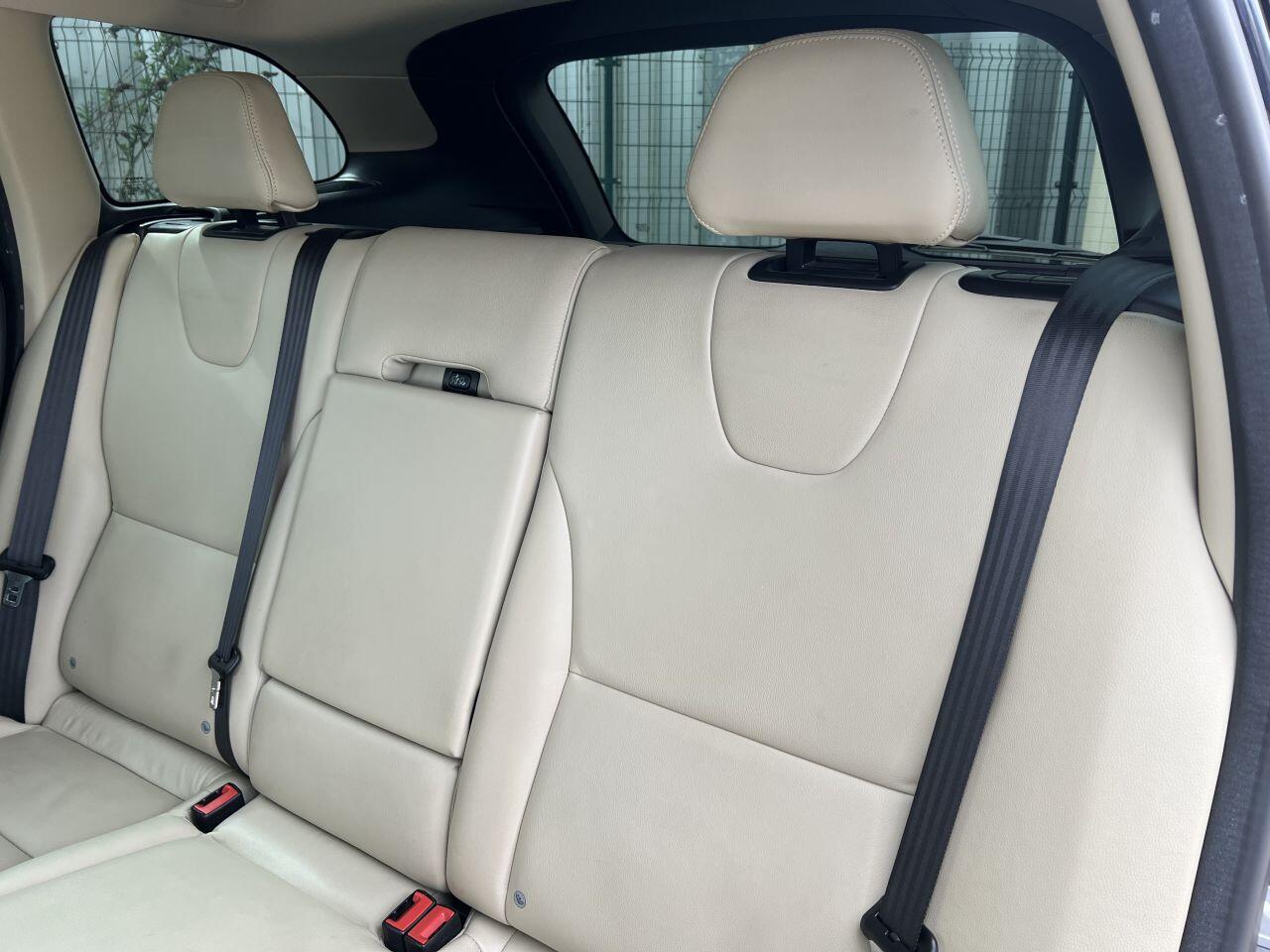 Volvo XC60 view 28