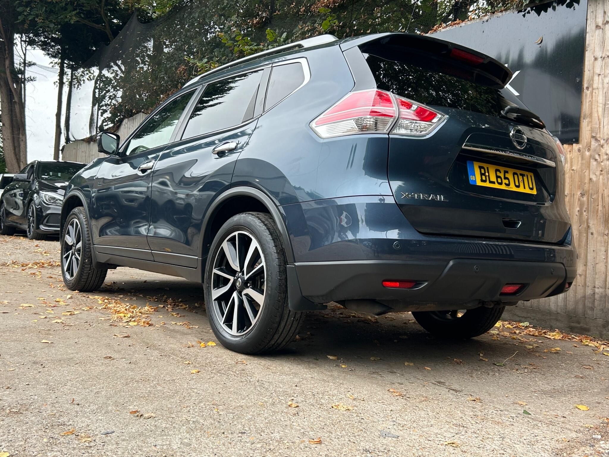 Nissan X-Trail view 15