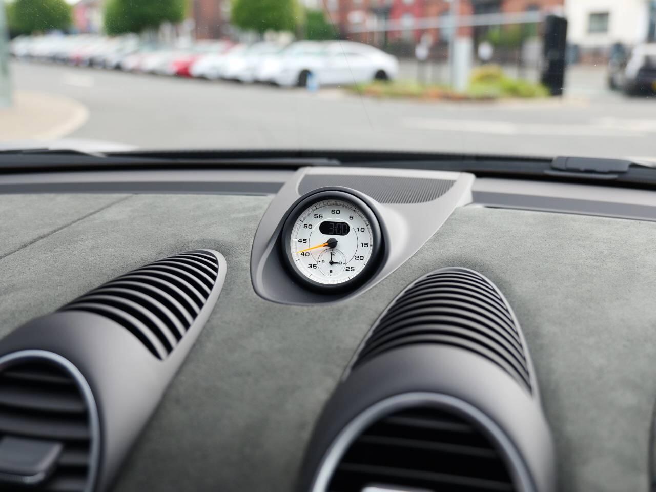 Porsche Cayman view 41