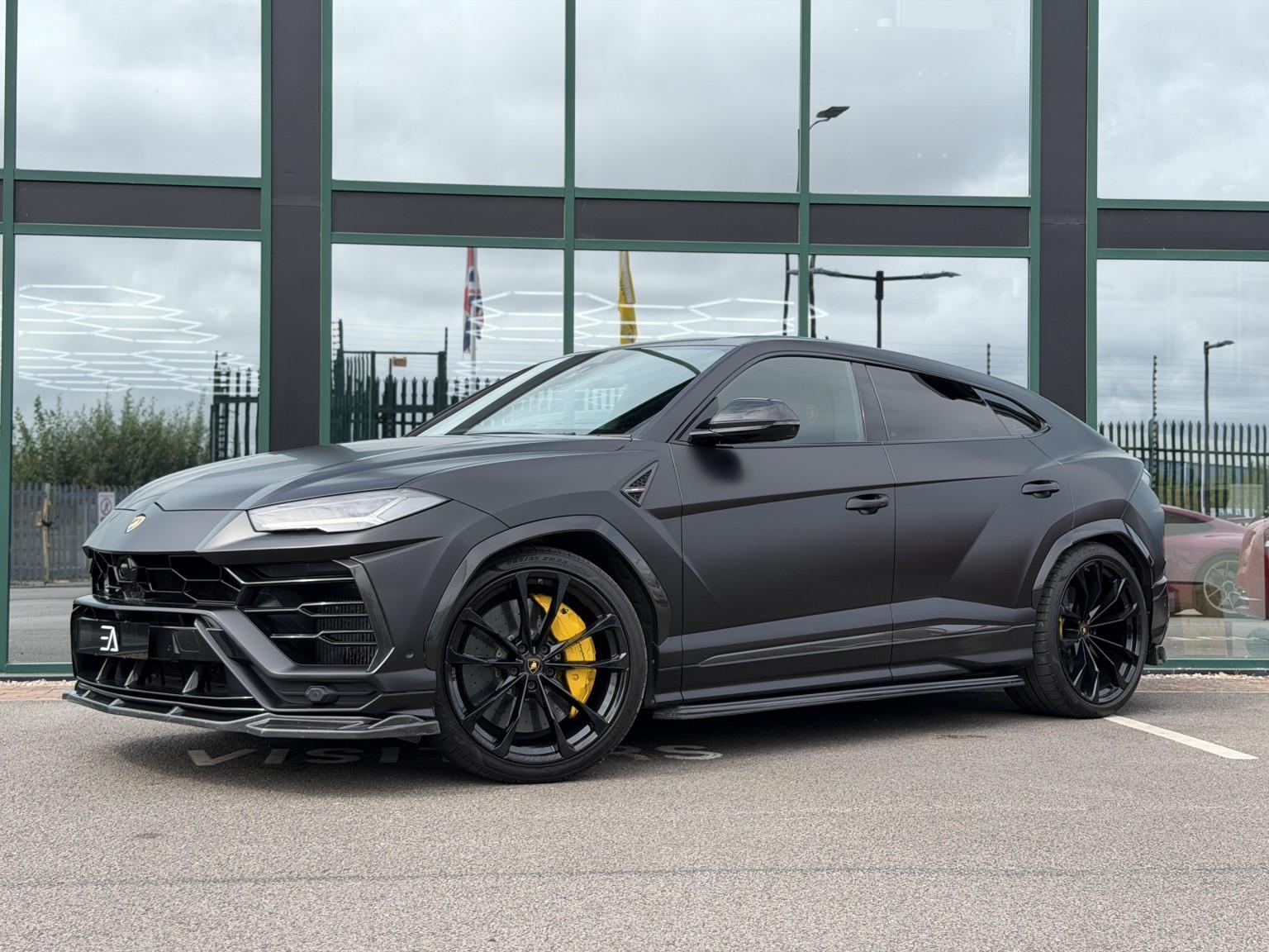 Lamborghini Urus view 22