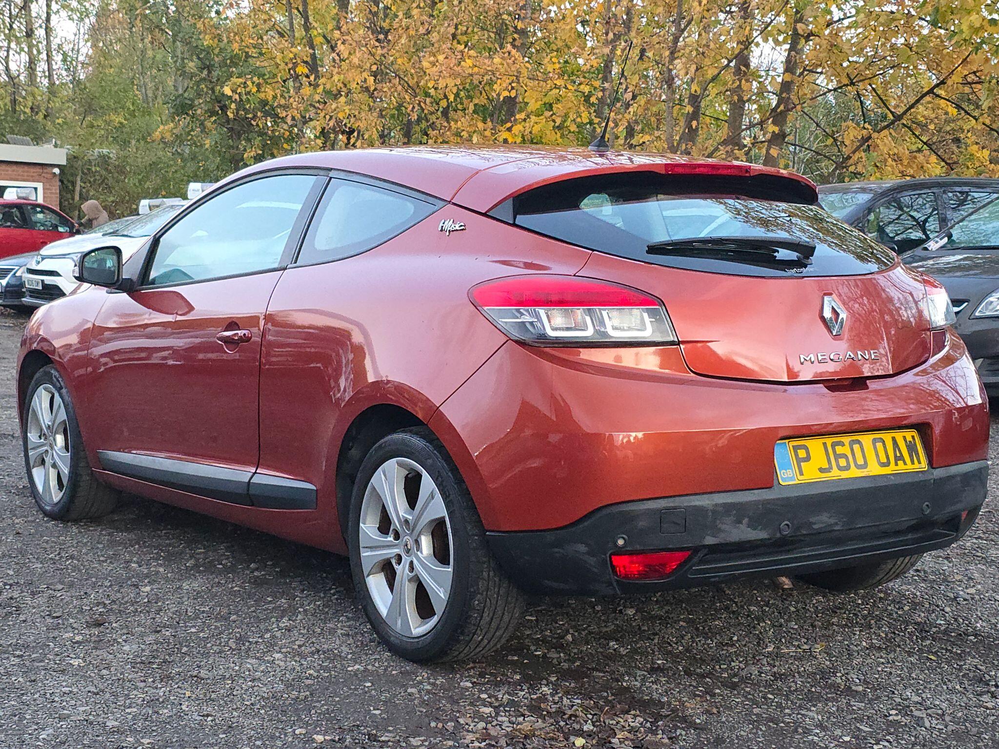 2010 Renault Megane image 6