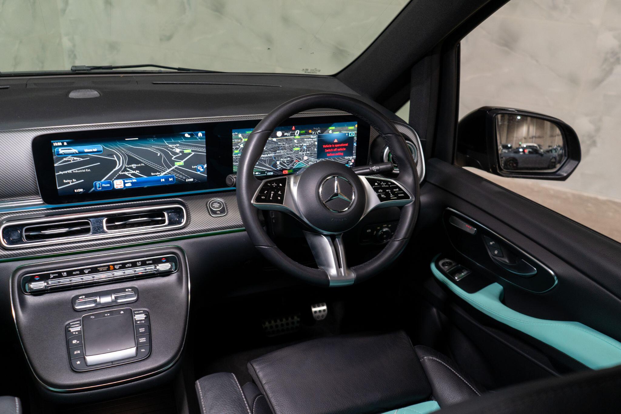 Mercedes-Benz V-Class view 13