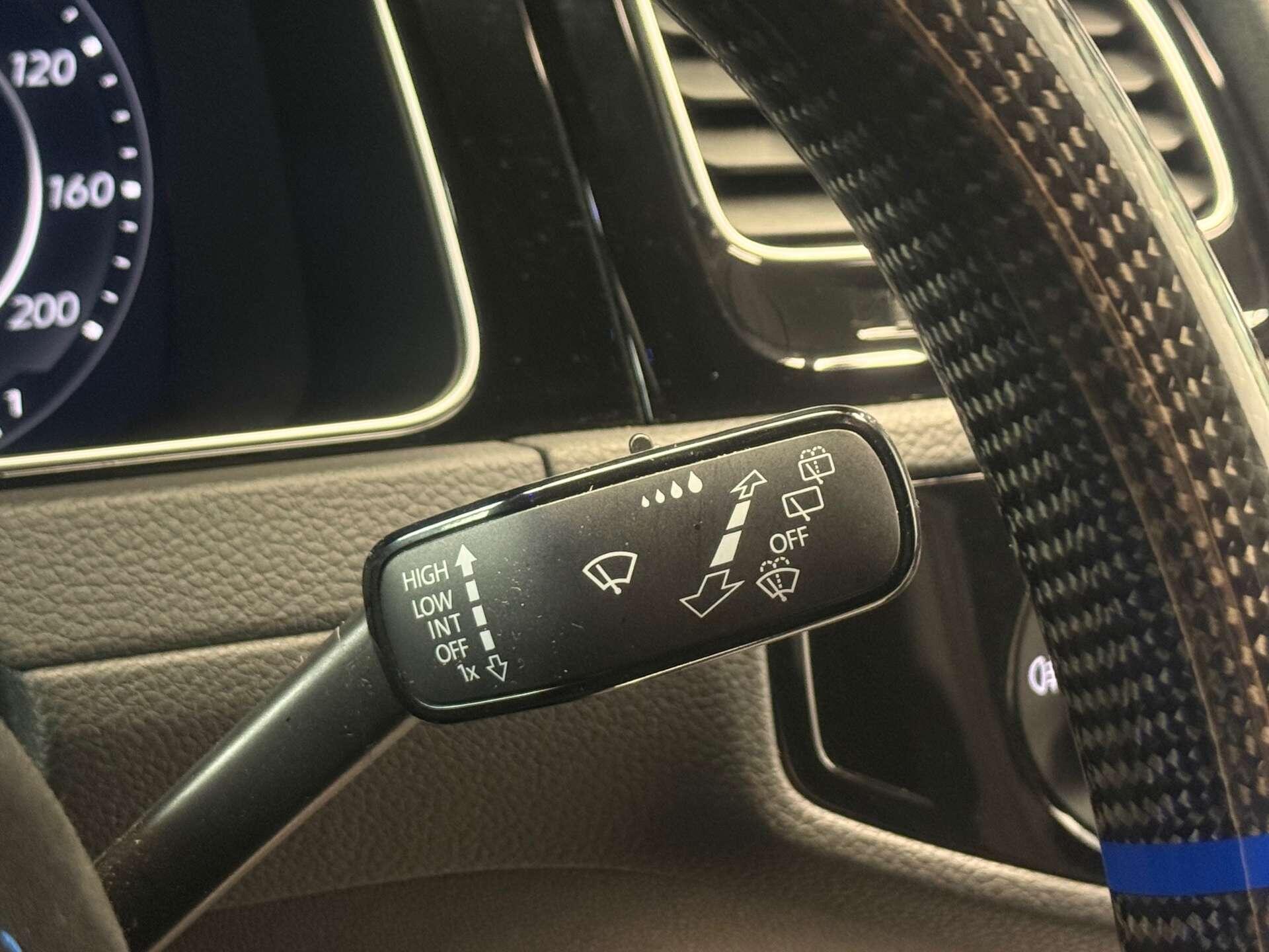 Volkswagen Golf view 27