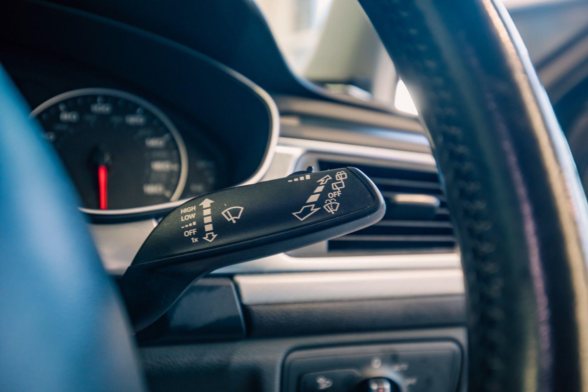 Audi A6 view 16
