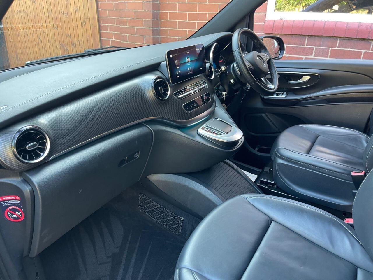 Mercedes-Benz V Class view 37