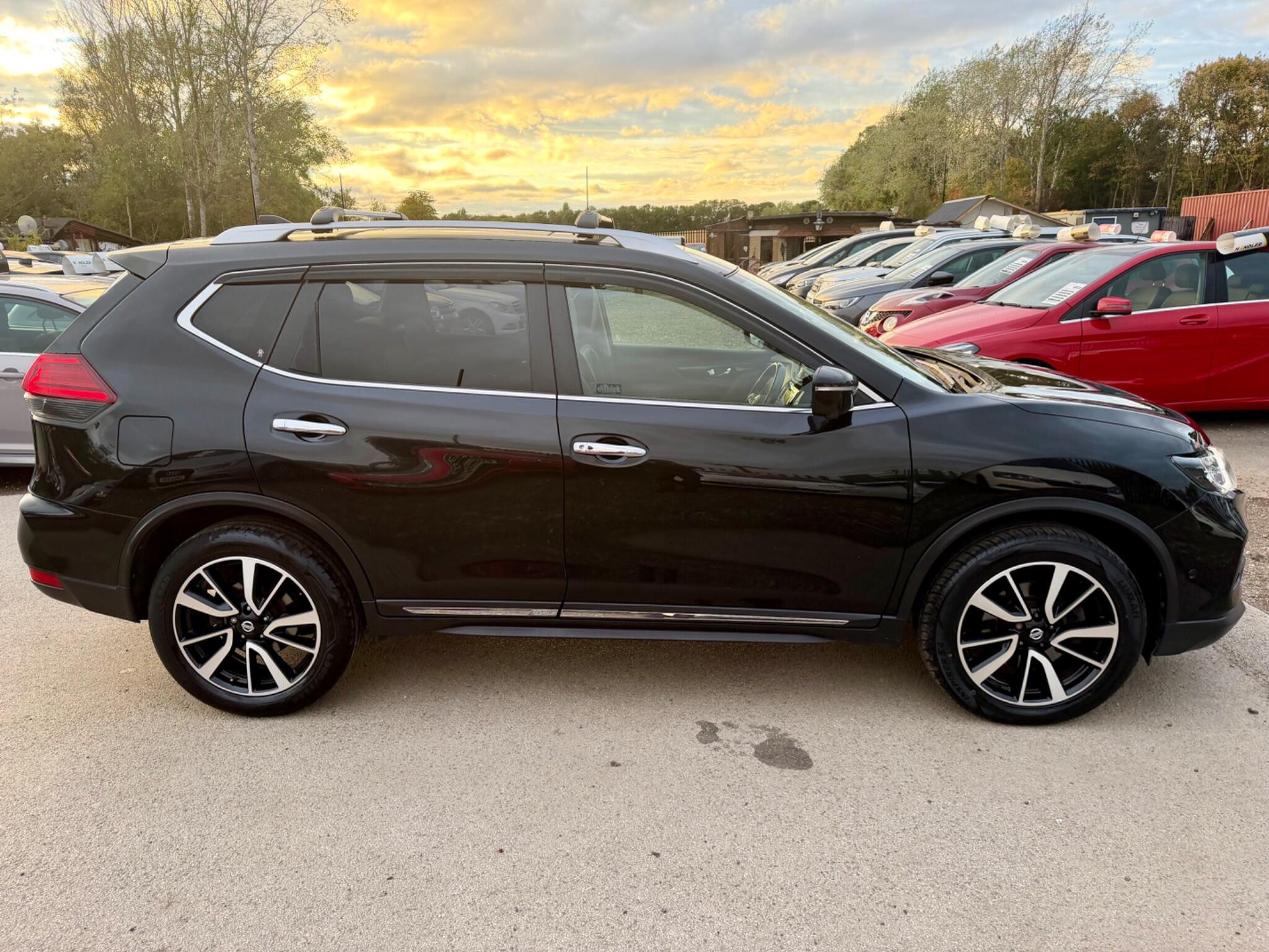 Nissan X-Trail view 18