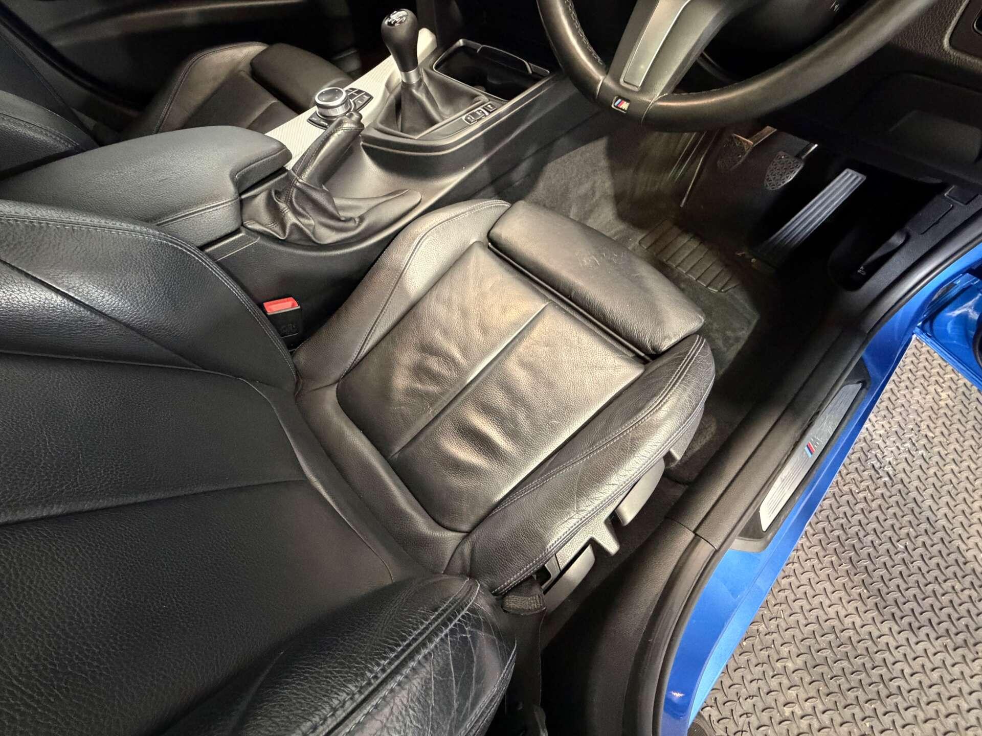 BMW 3 Series view 21