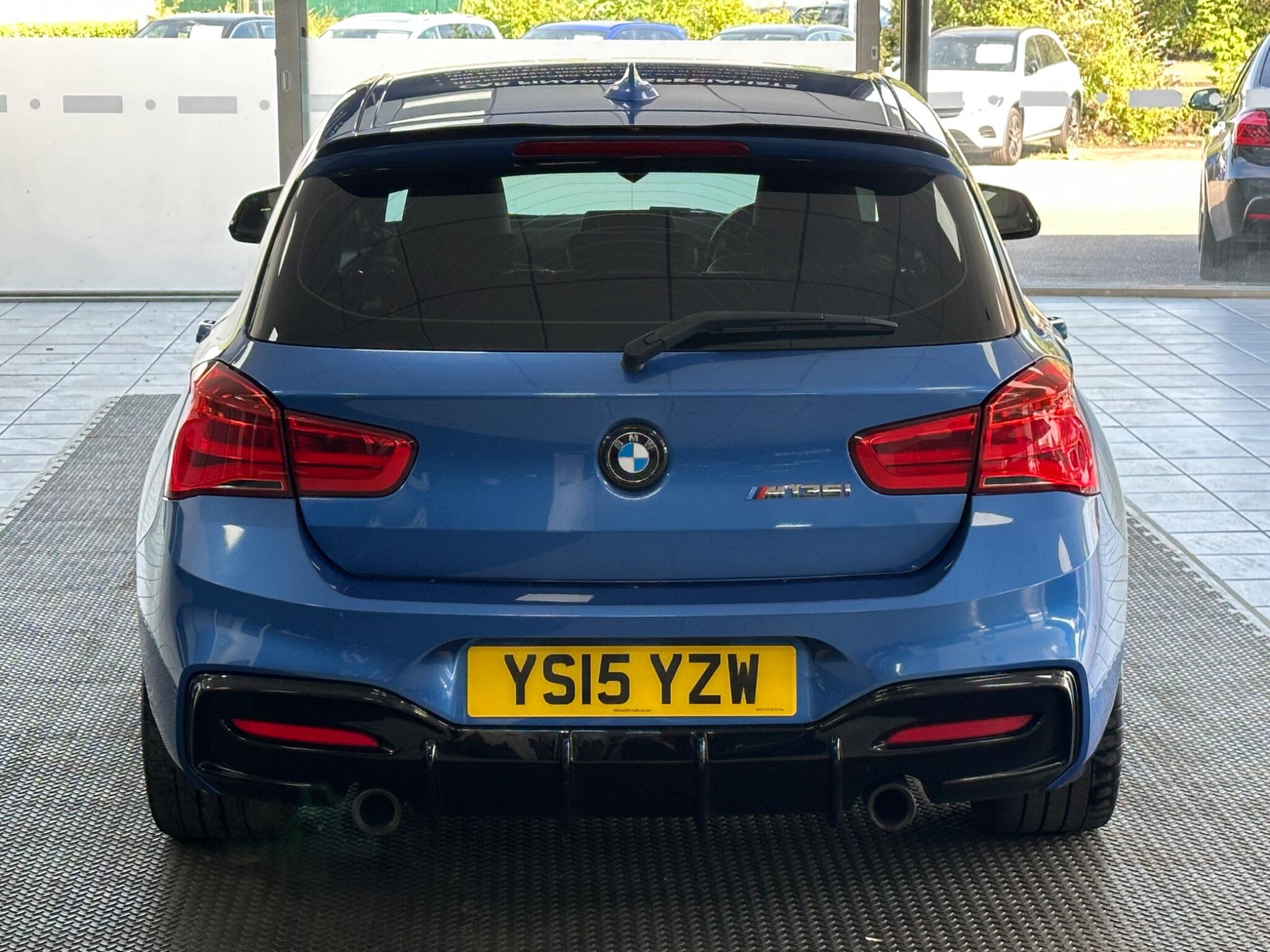 BMW 1 Series view 12