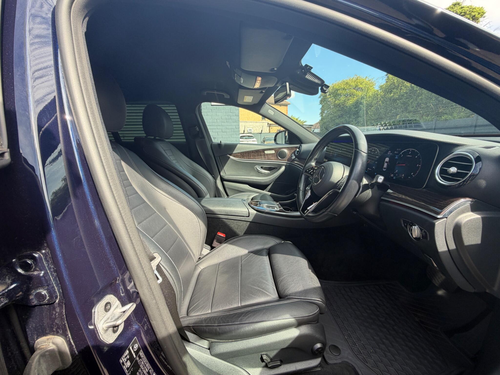 Mercedes-Benz E-Class view 14