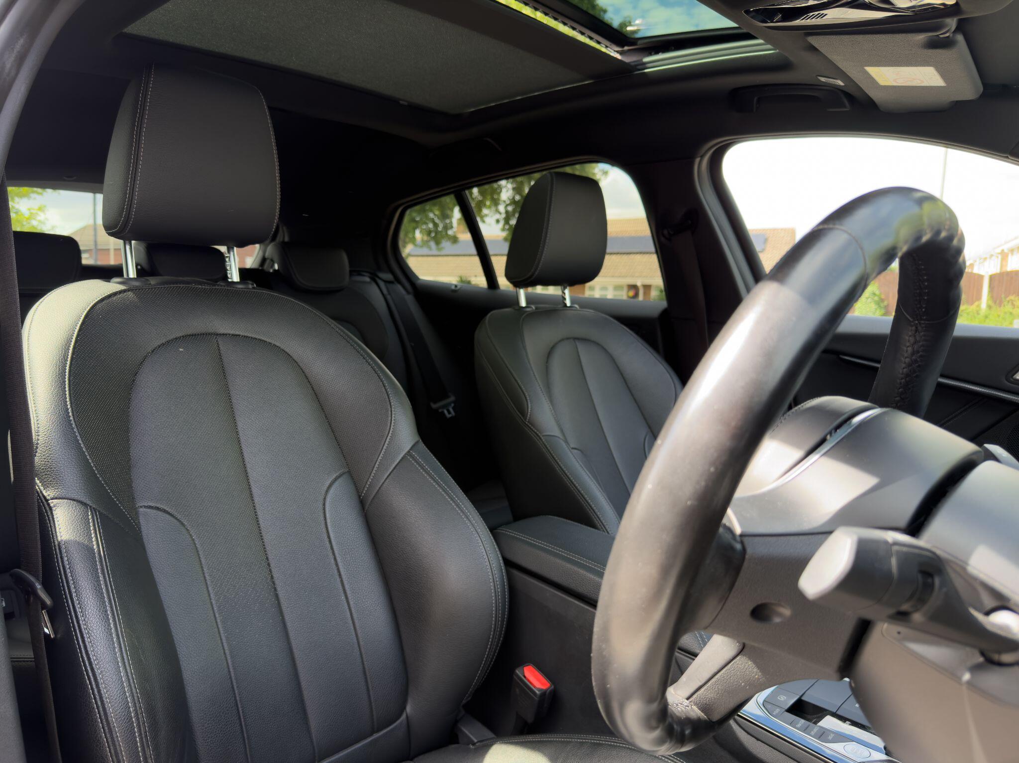 BMW 1 Series view 3