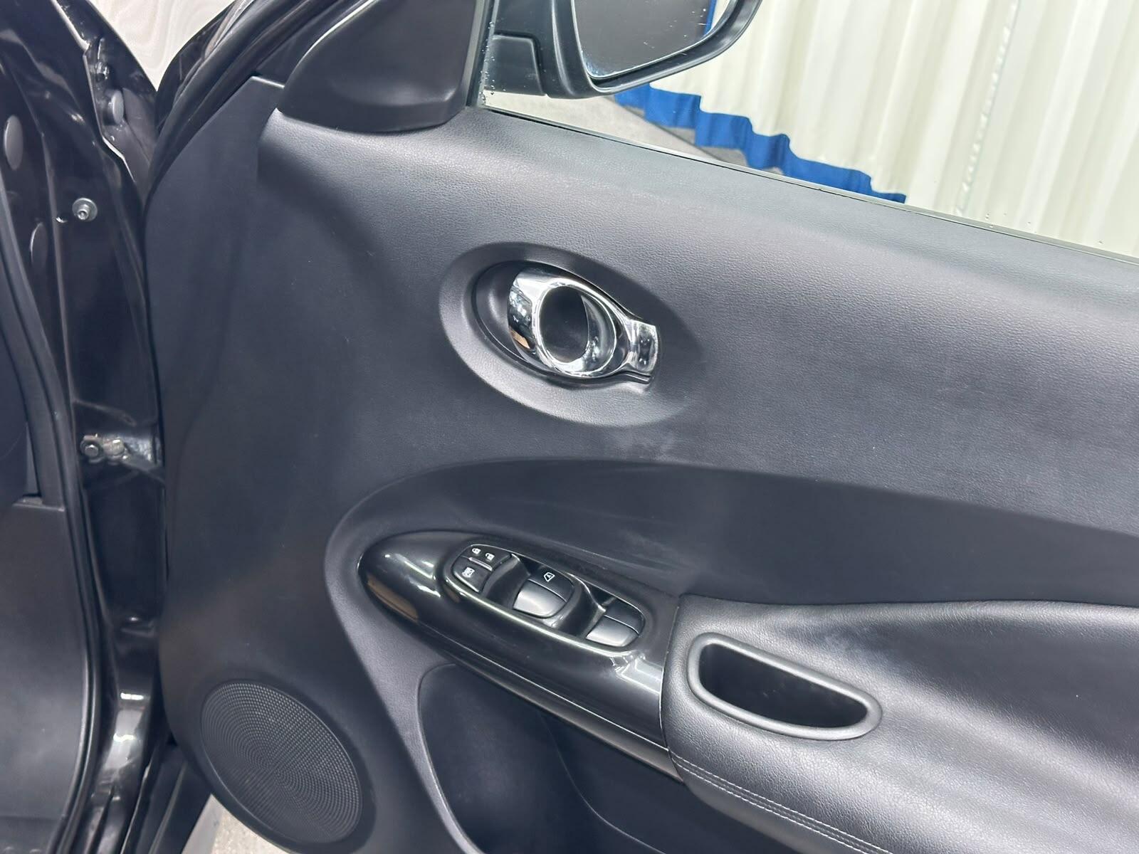 Nissan Juke view 38