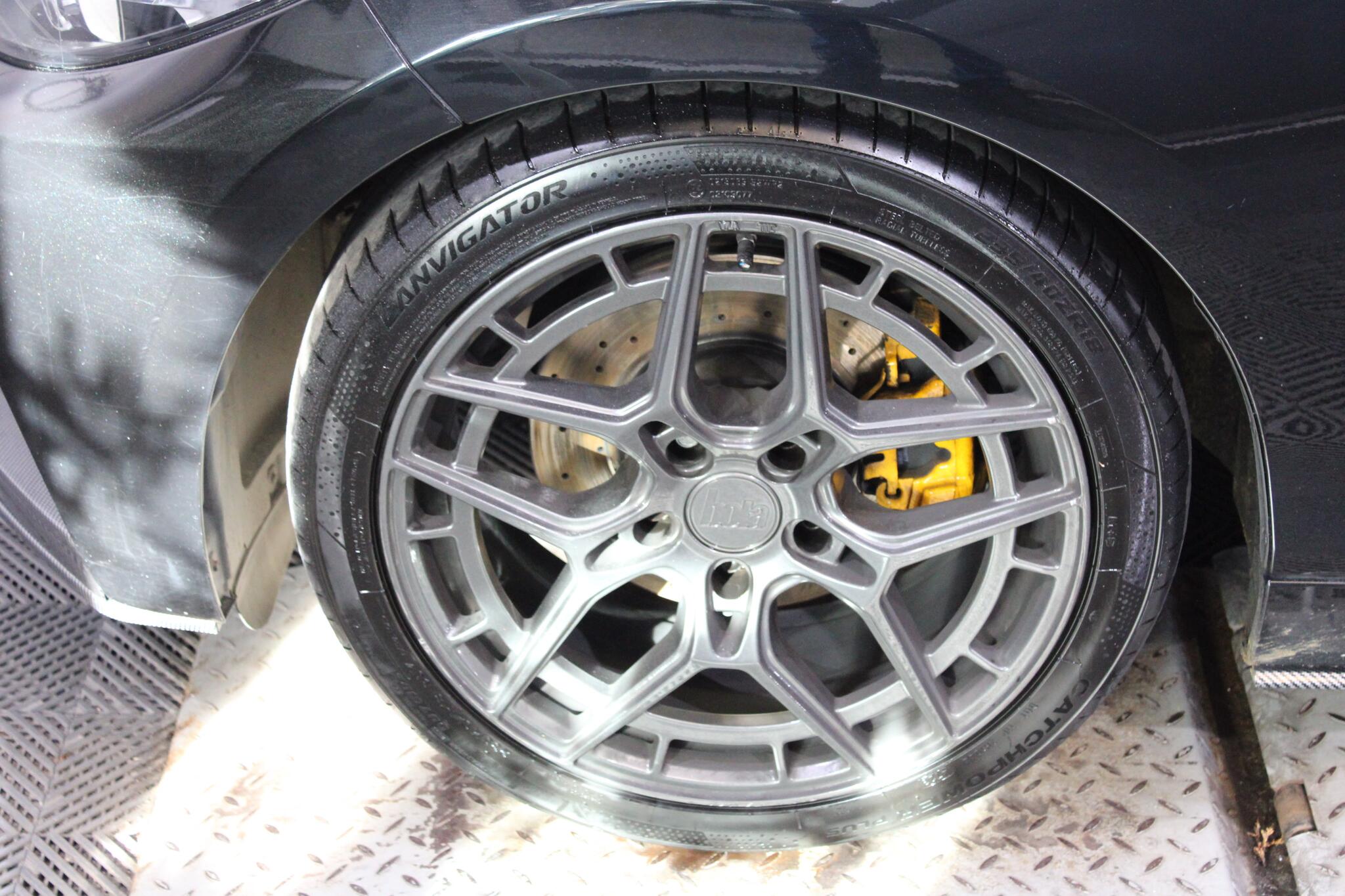 BMW 2 Series view 6