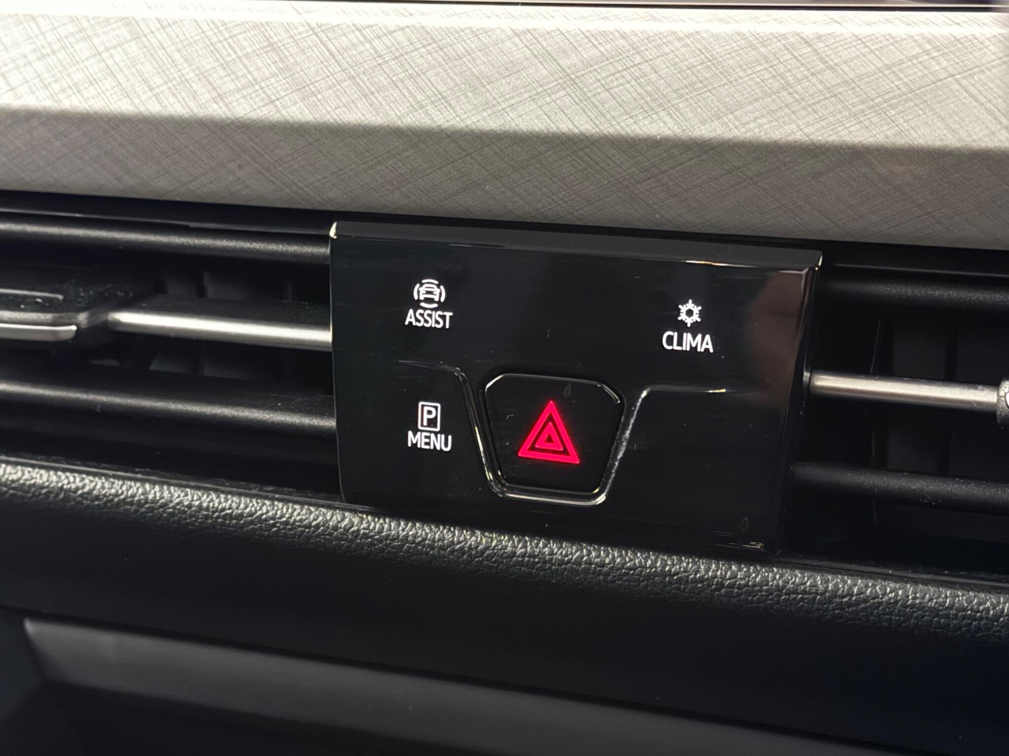 Volkswagen Golf view 25