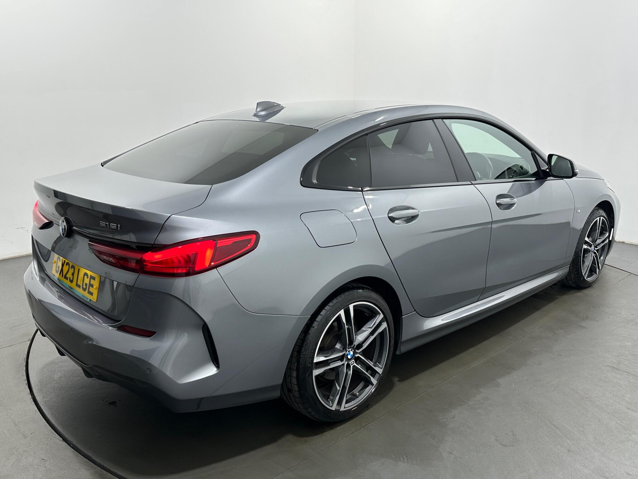 BMW 2 Series view 50