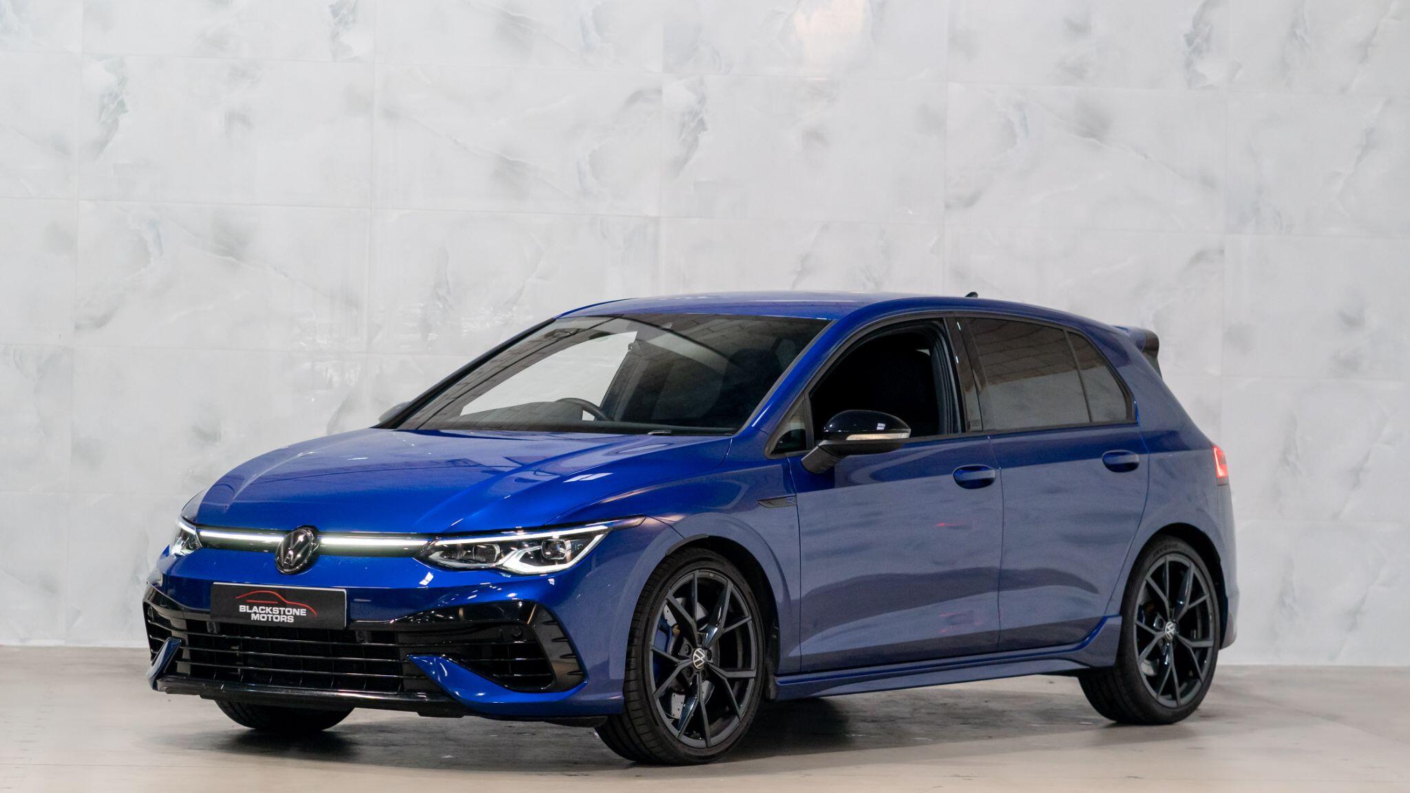 Volkswagen Golf view 3