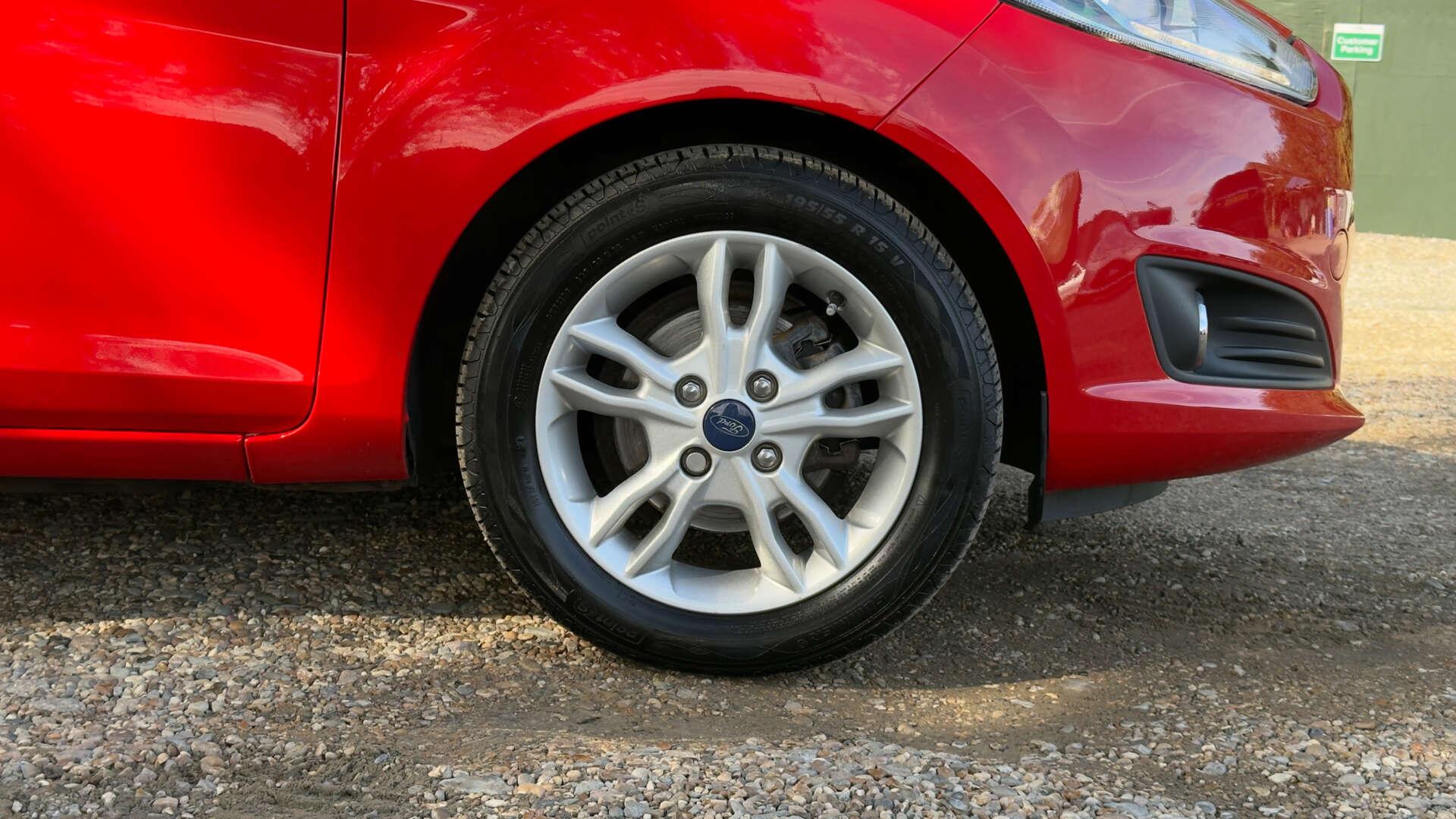 Ford Fiesta view 31