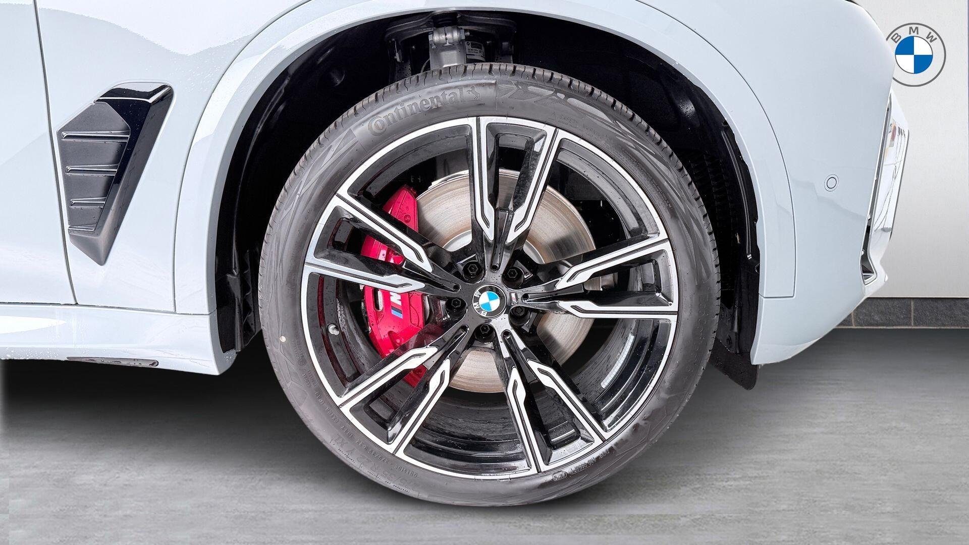 BMW X5 view 14