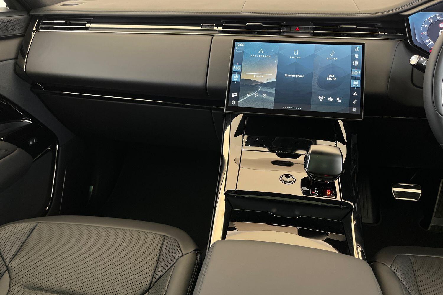 Land Rover Range Rover Sport view 12