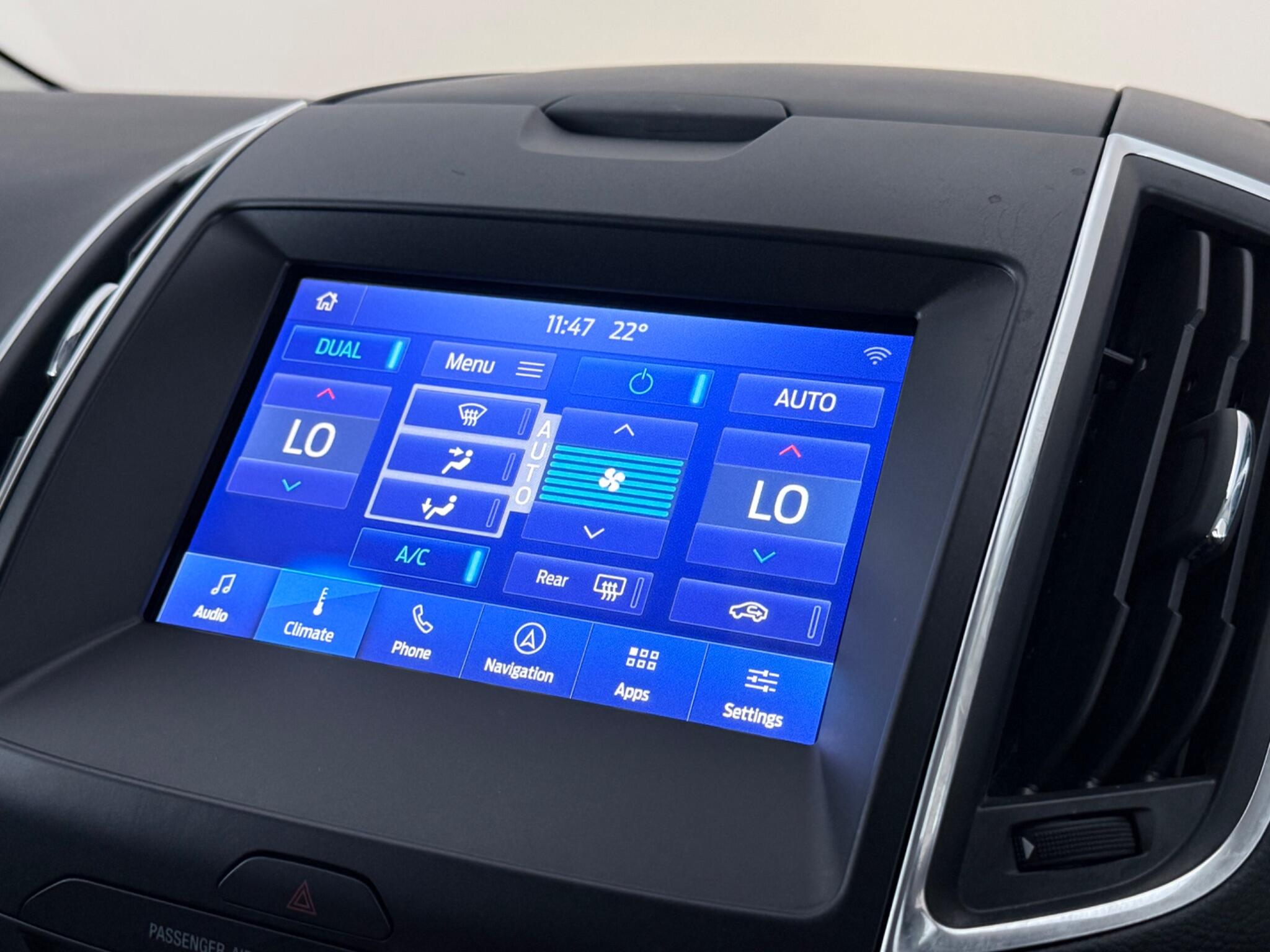 Ford Galaxy view 29