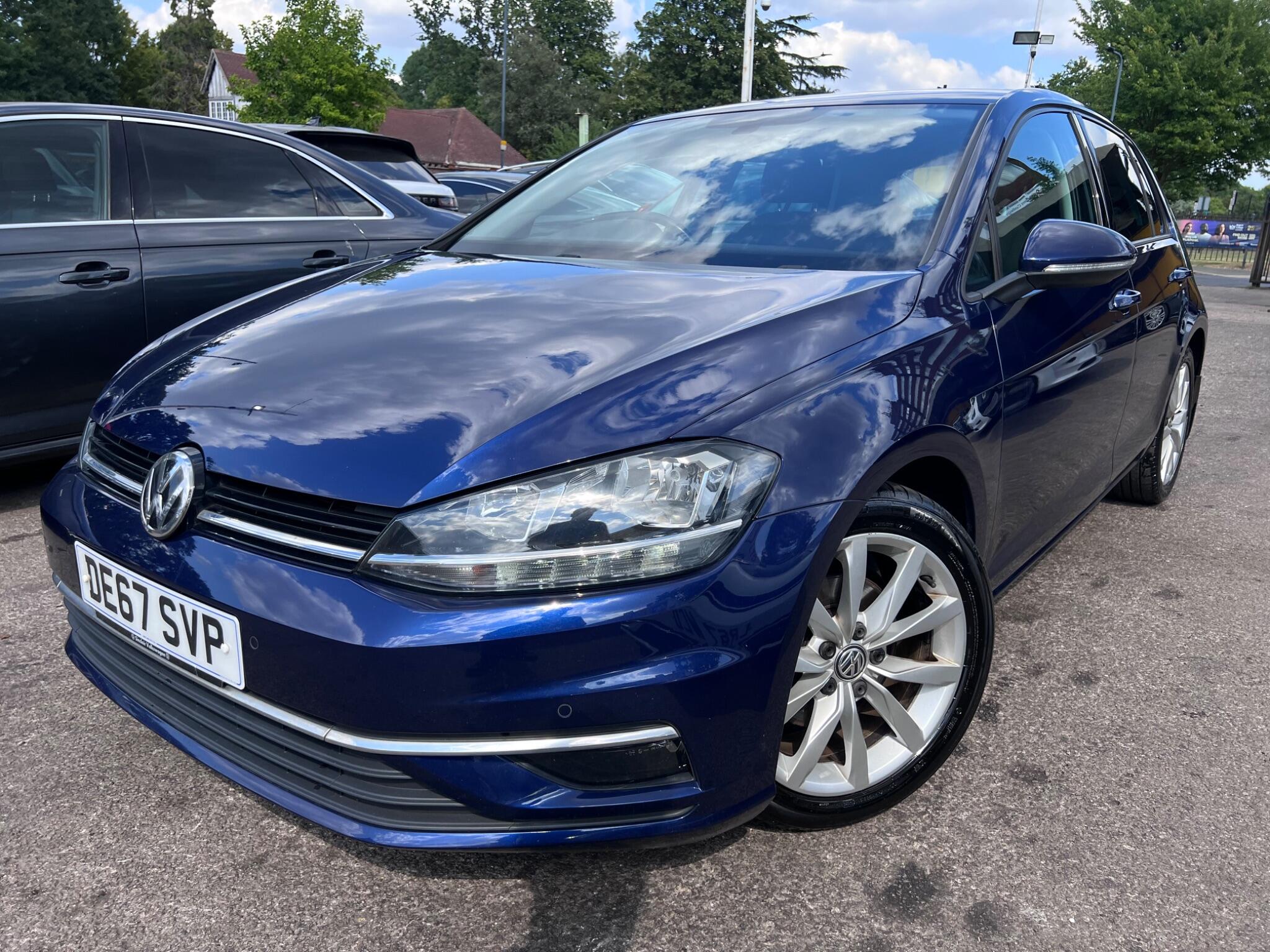 Volkswagen Golf view 8