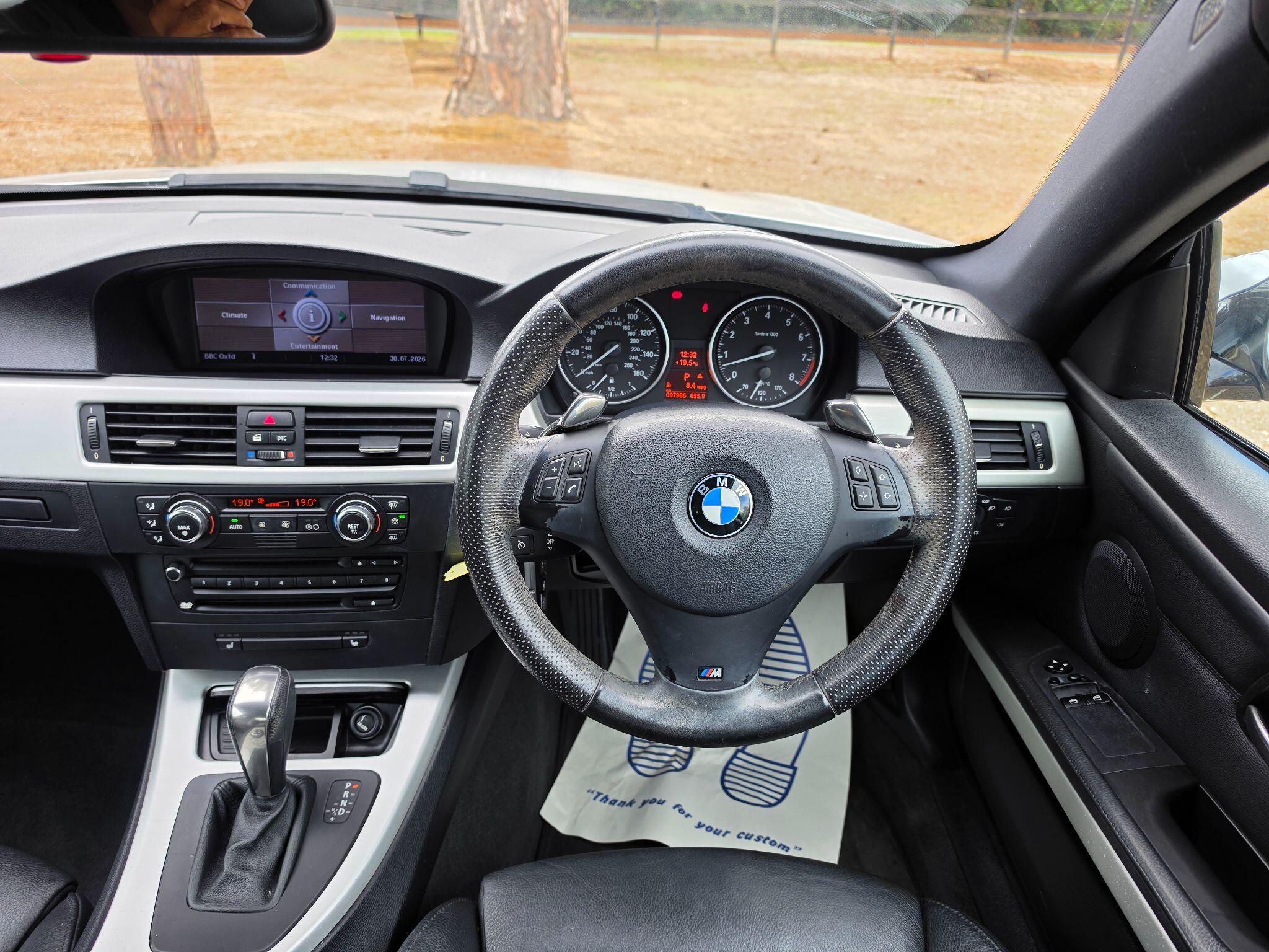 BMW 3 Series view 28