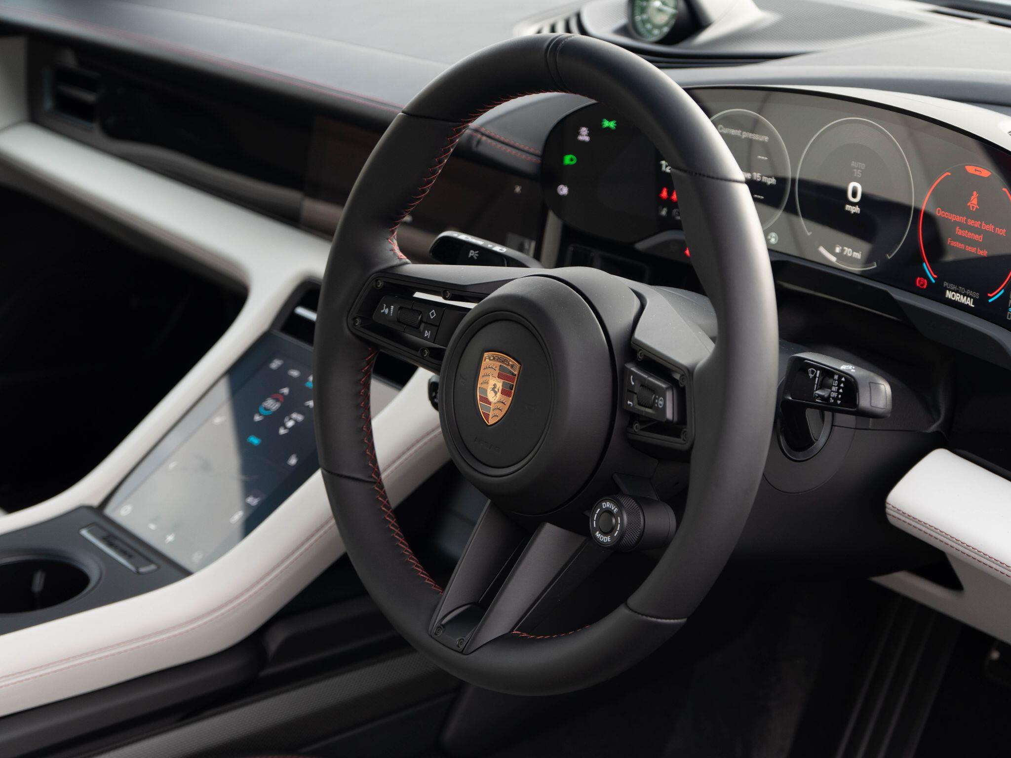 Porsche Taycan view 101