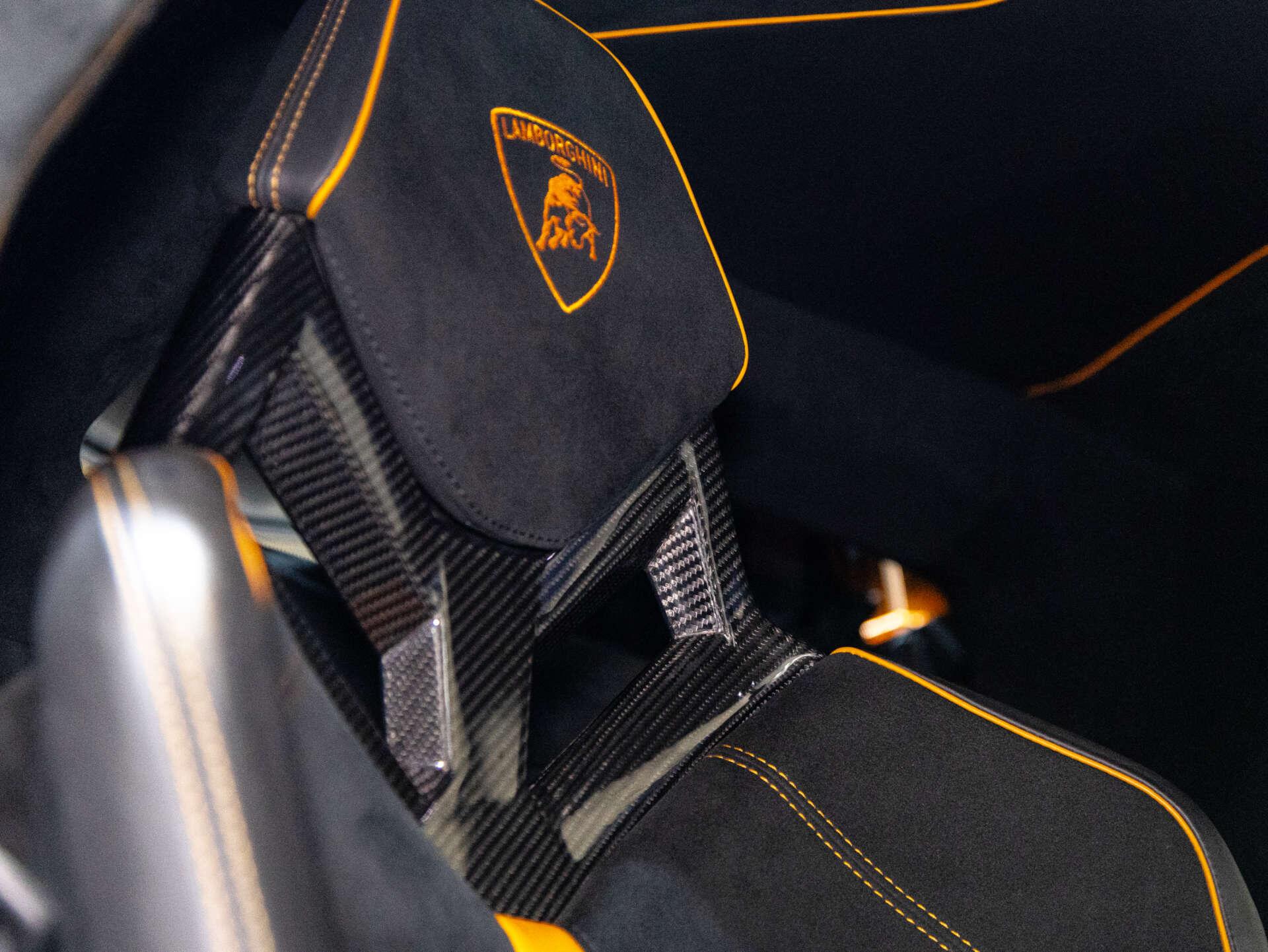 Lamborghini Aventador view 51