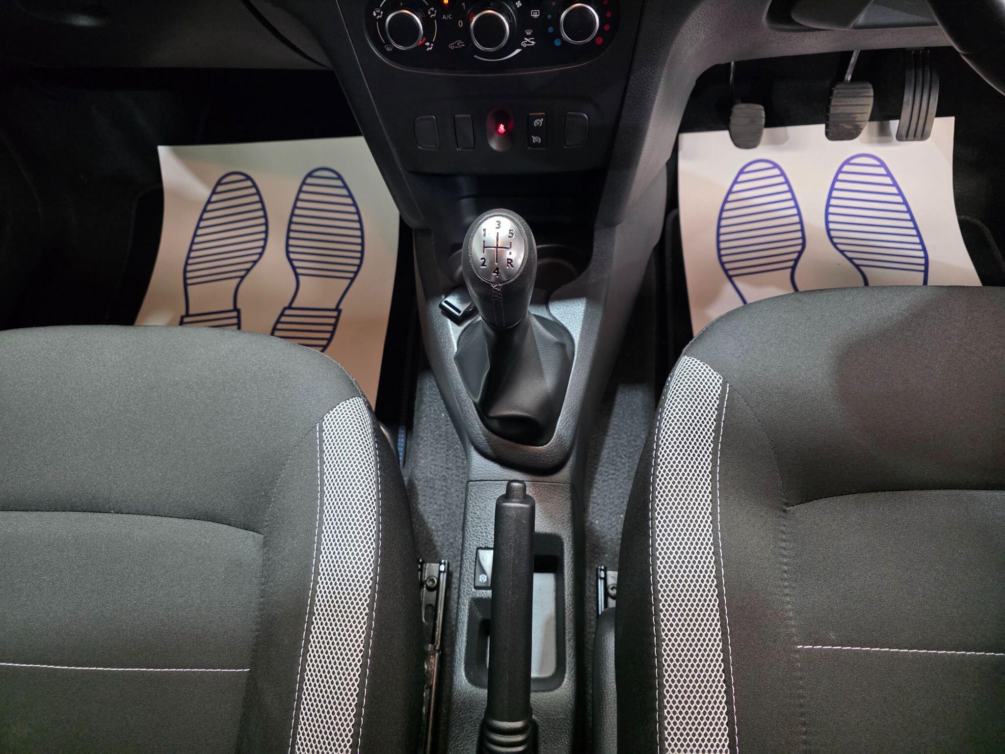 Dacia Sandero Stepway view 8