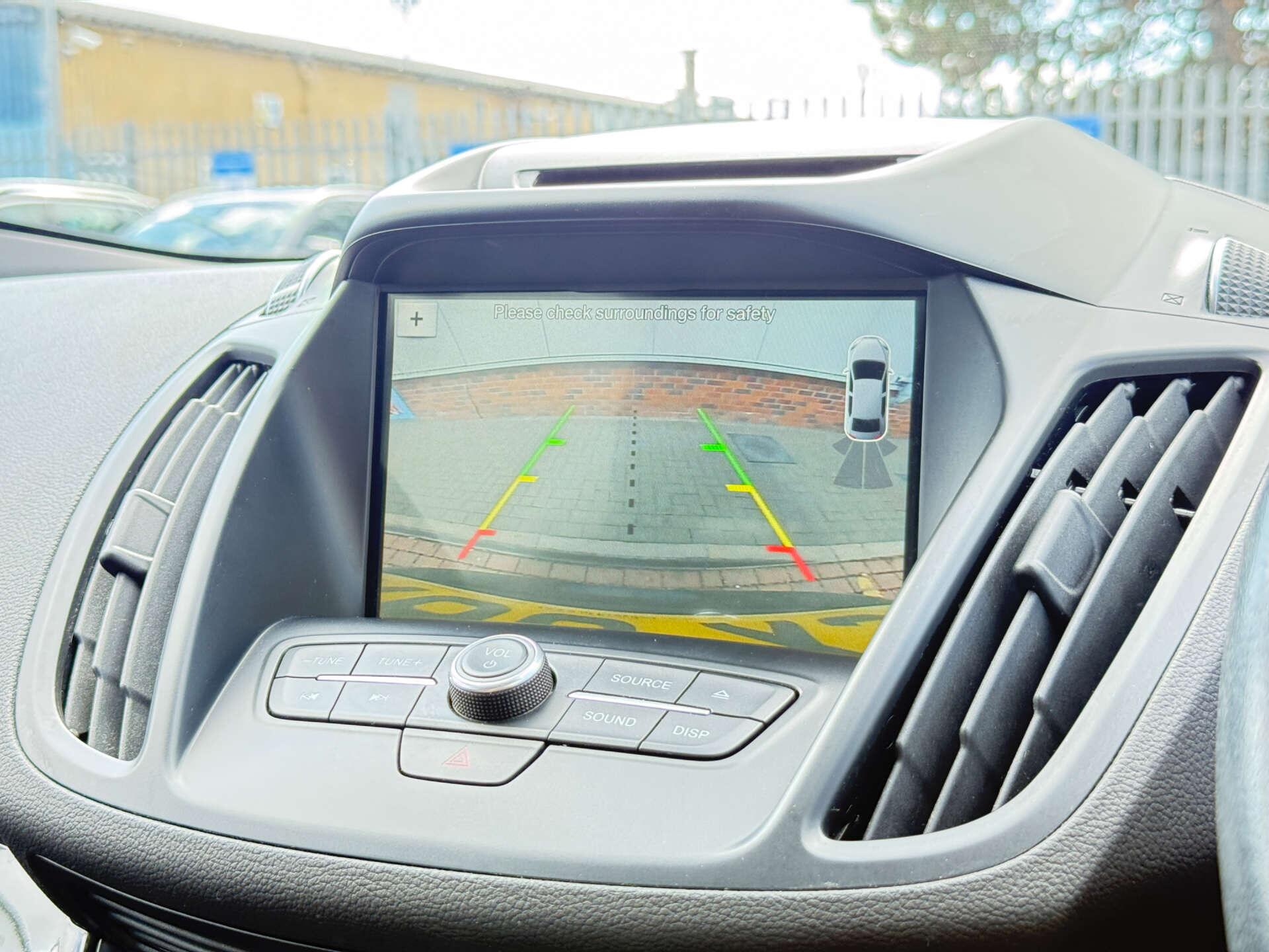 Ford Kuga view 66
