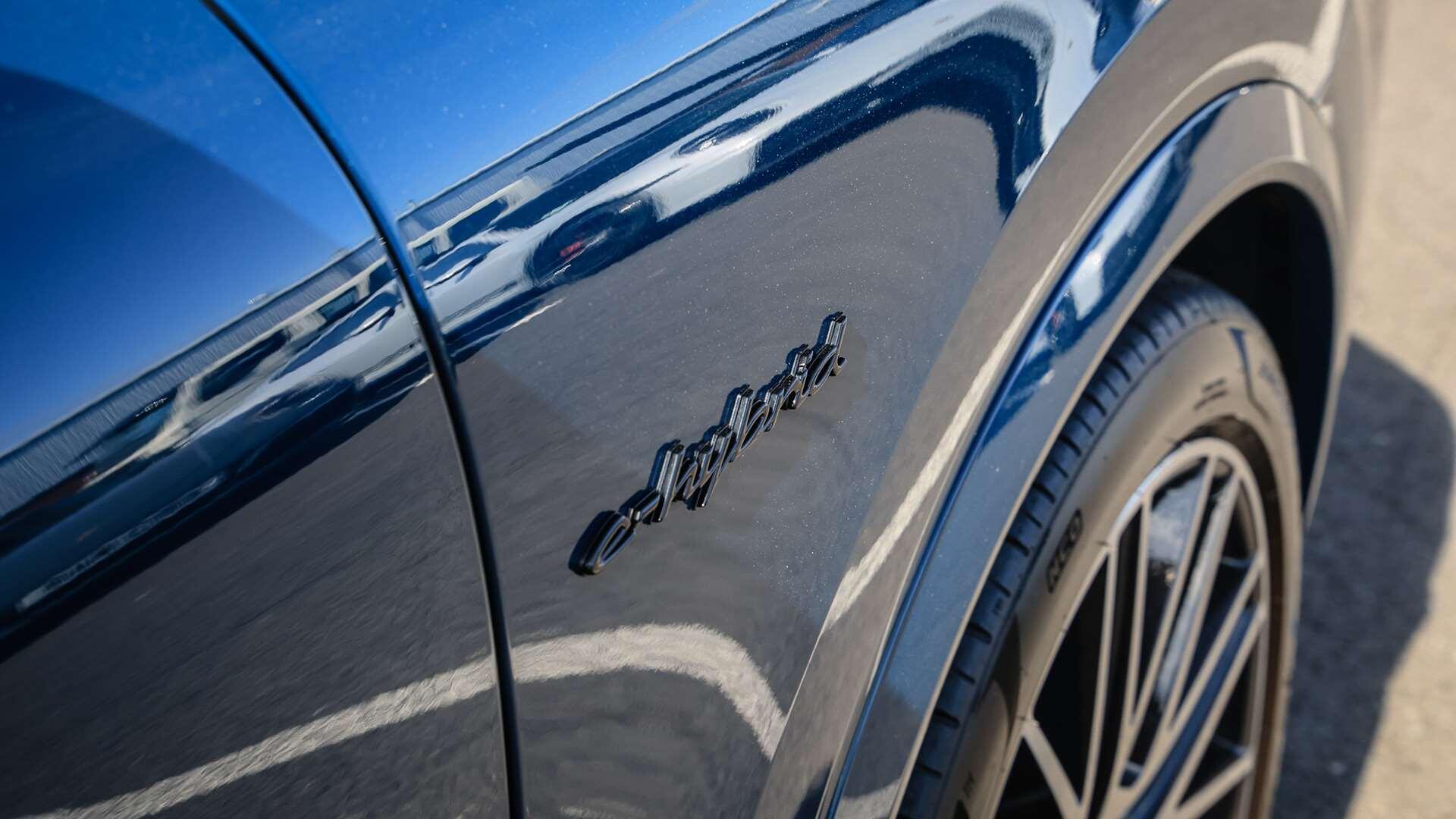 Porsche Cayenne view 30