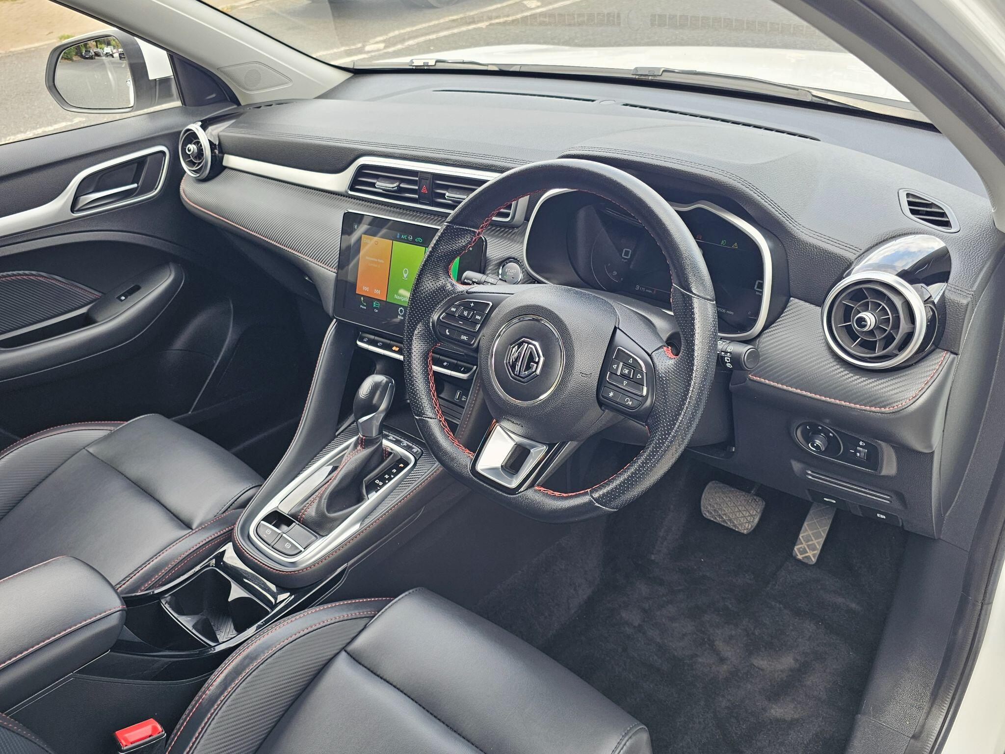 MG ZS view 39