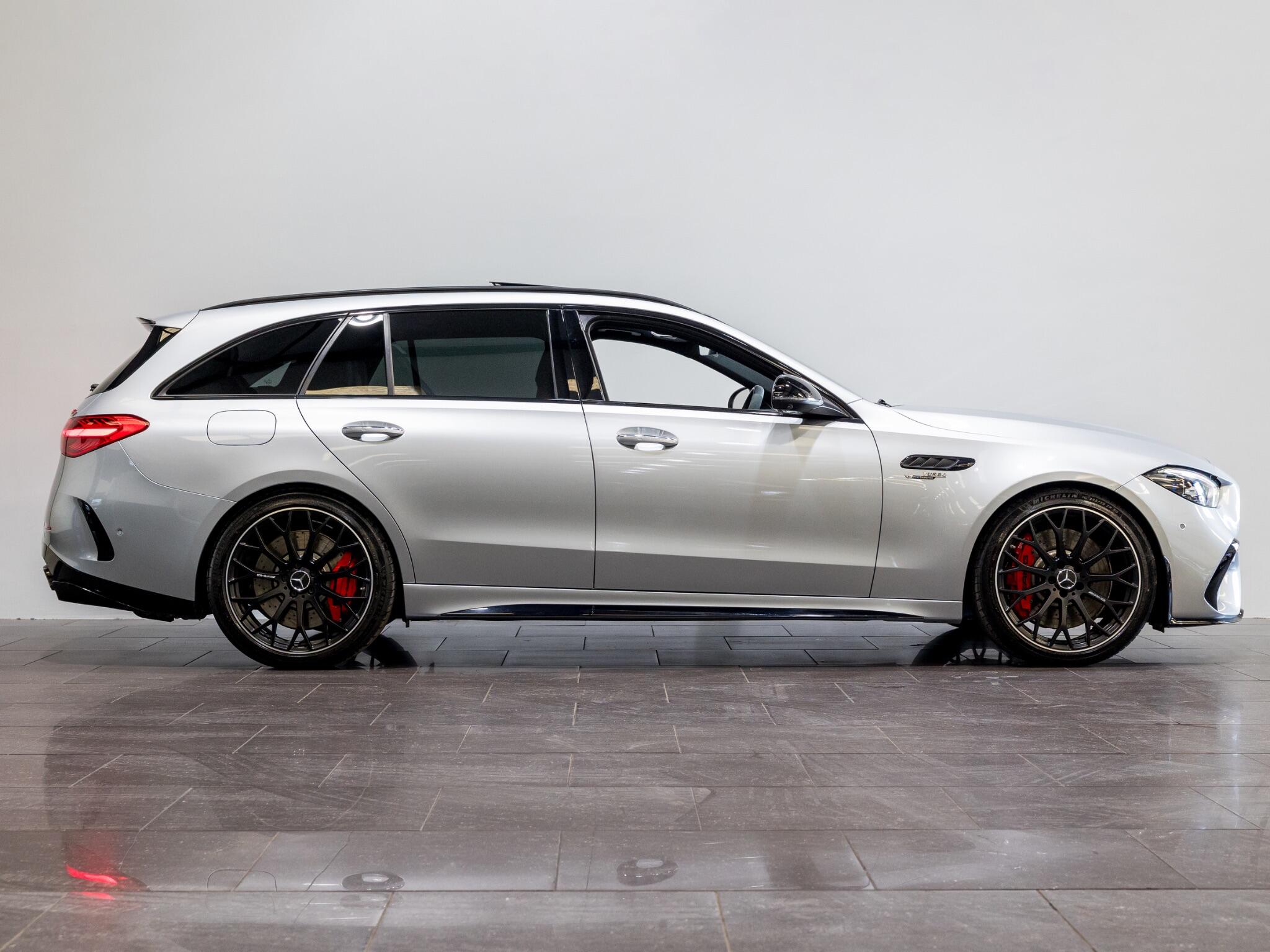 Mercedes-Benz C Class view 6