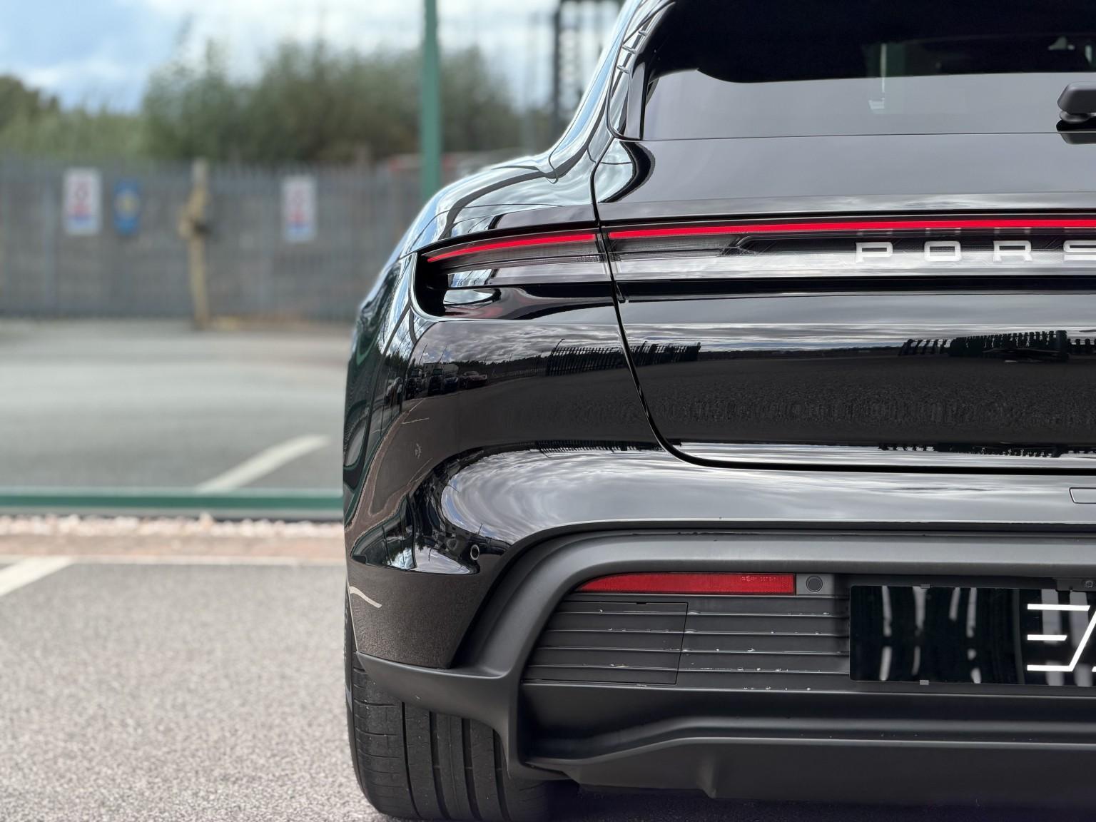 Porsche Taycan view 33