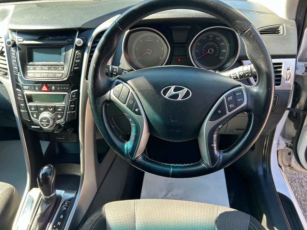 Hyundai I30 view 9