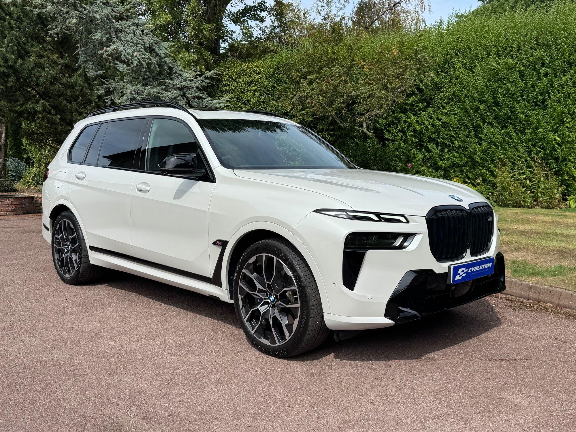 BMW X7 view 2