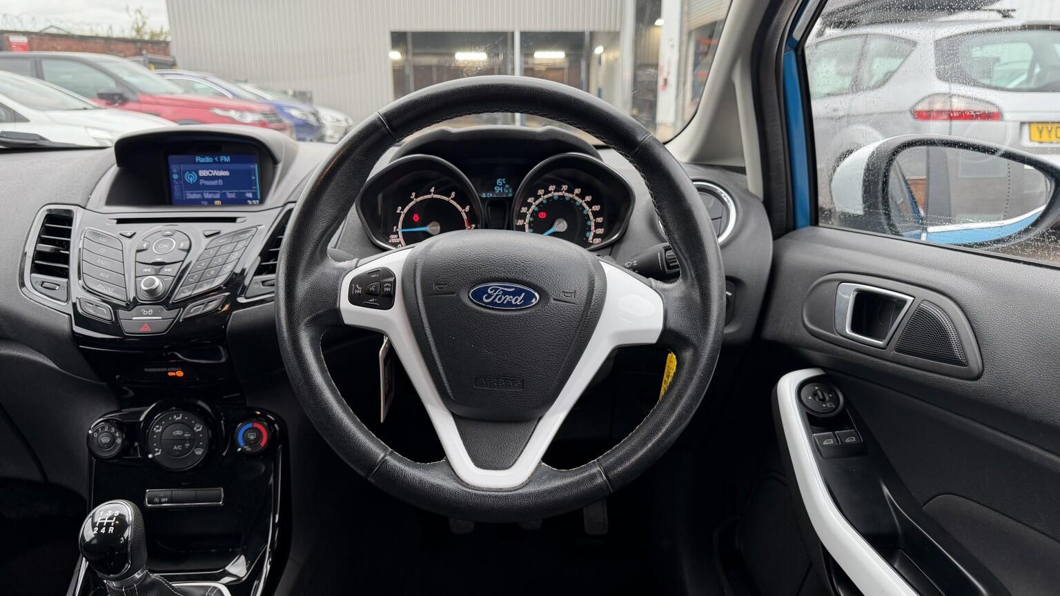 Ford Fiesta view 29