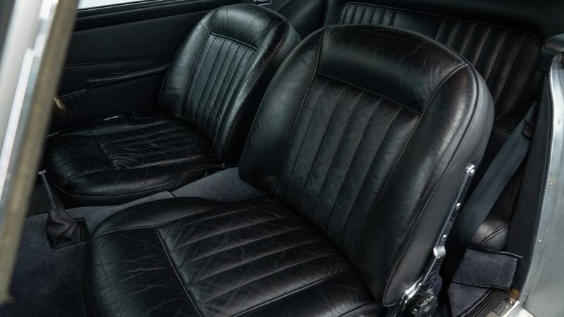 Aston Martin DB5 view 22