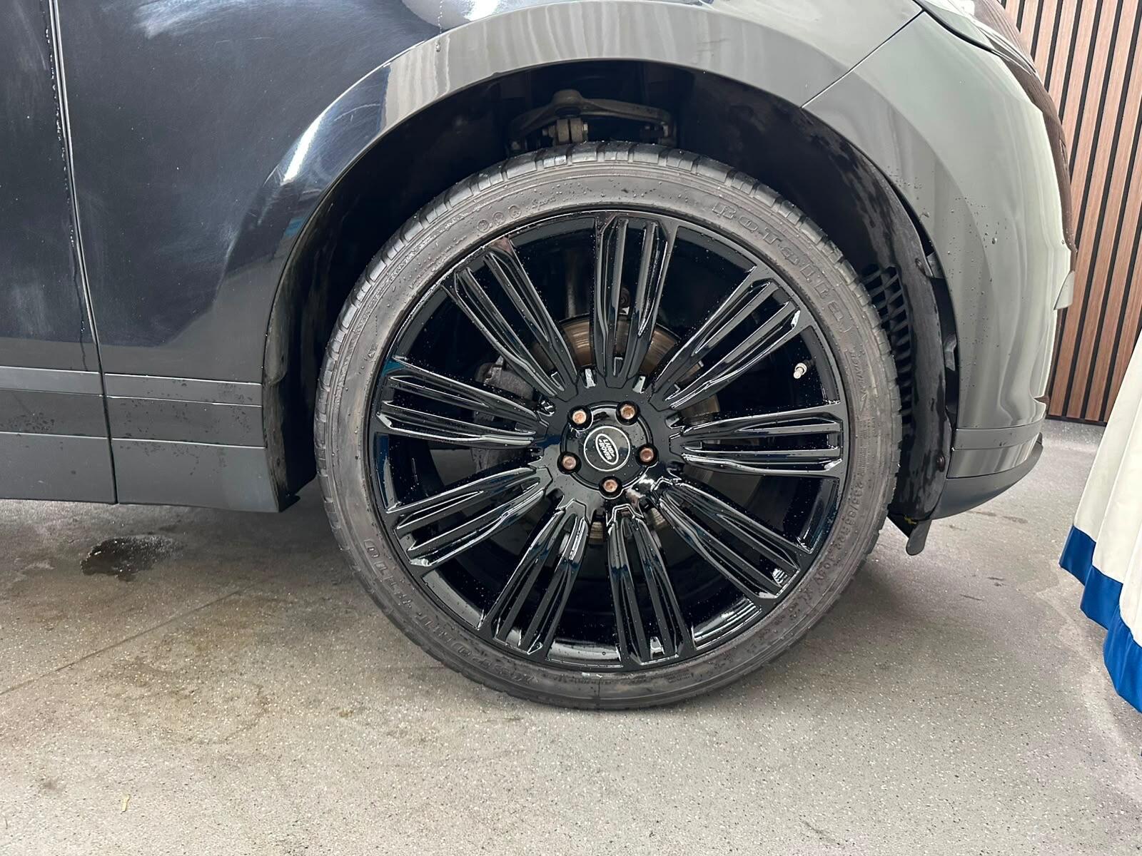 Land Rover Range Rover Velar view 19