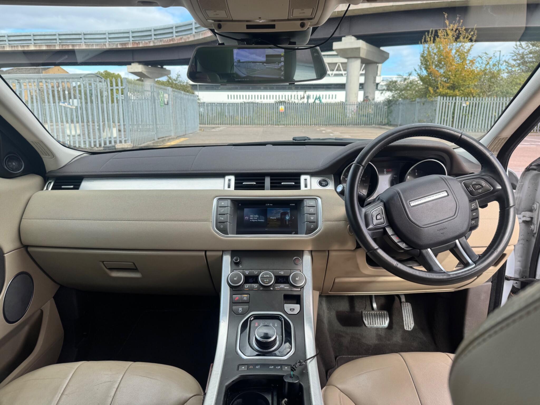 Land Rover Range Rover Evoque view 19