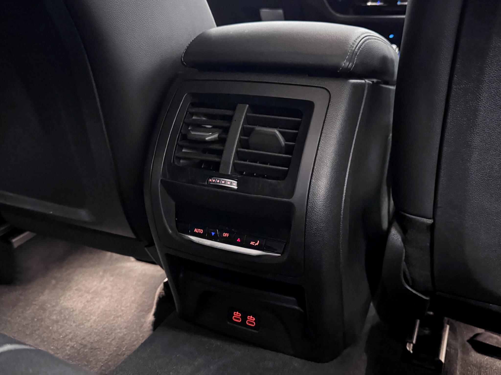 BMW X3 view 9