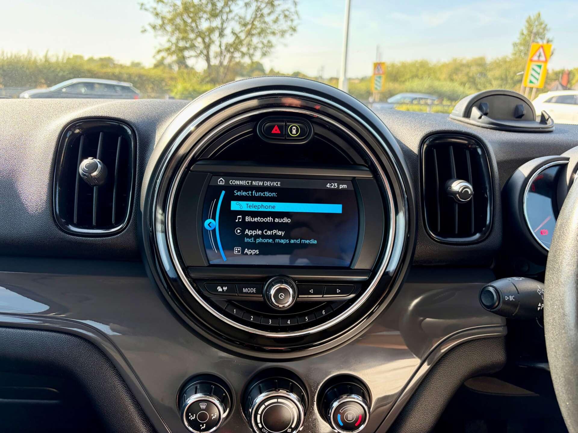 Mini Countryman view 44