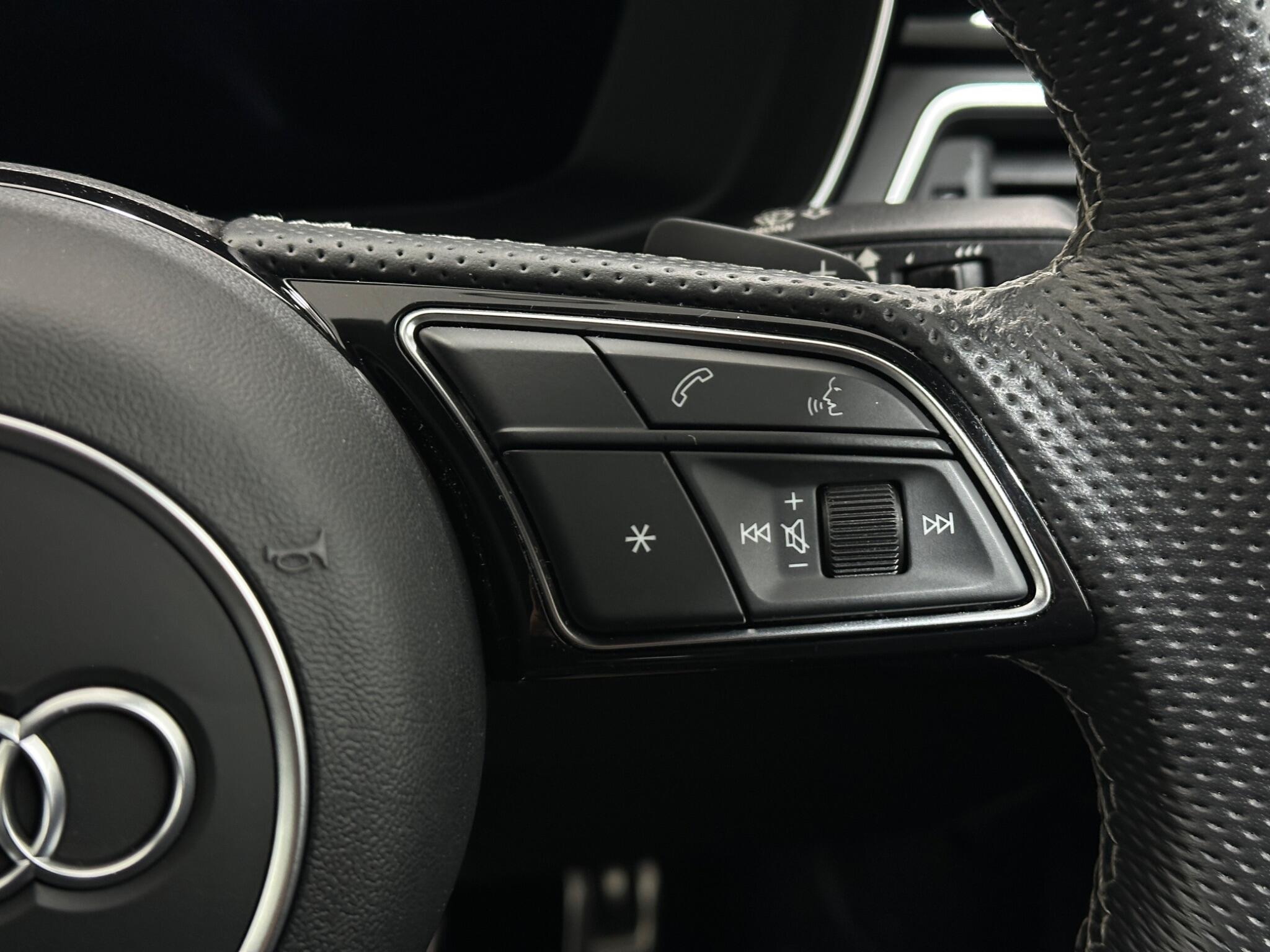 Audi A4 view 16