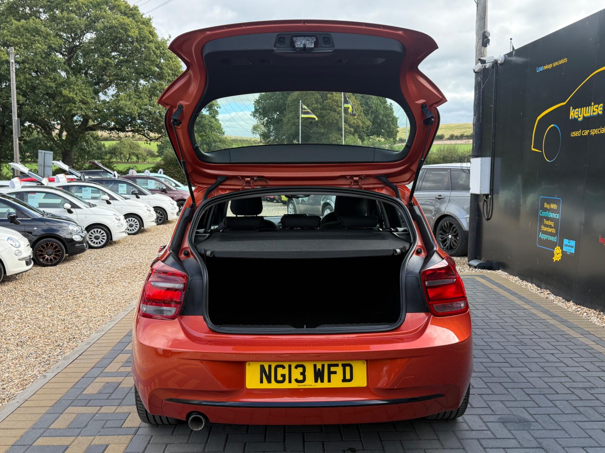 BMW 1 Series view 26