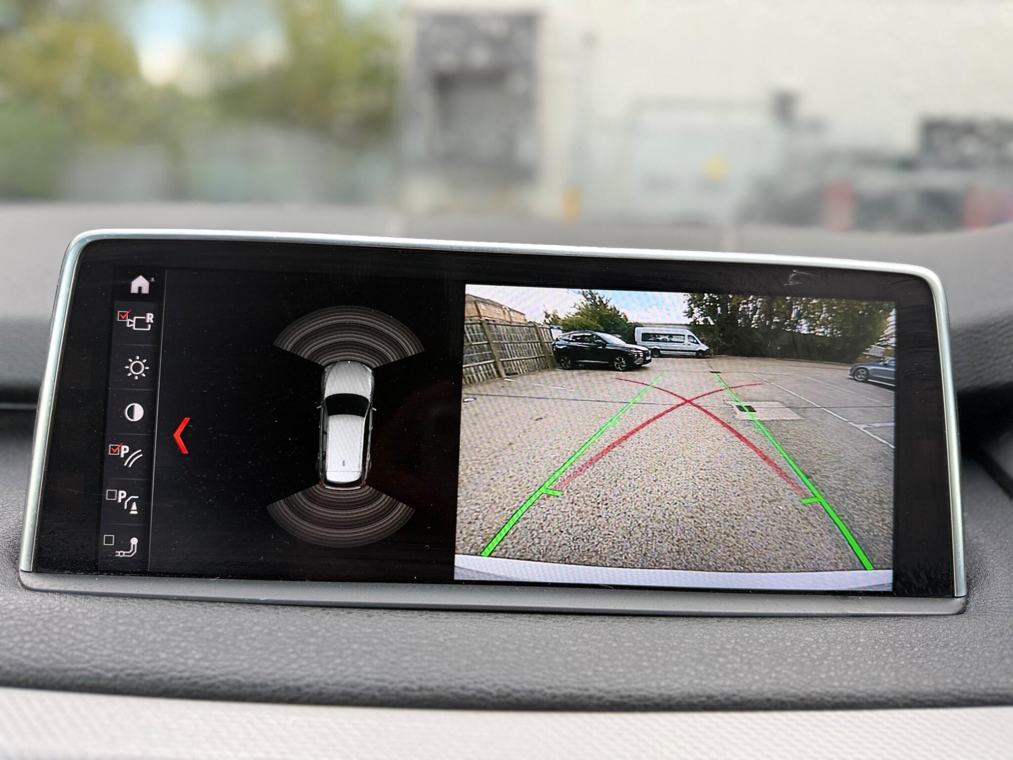 BMW X5 view 27