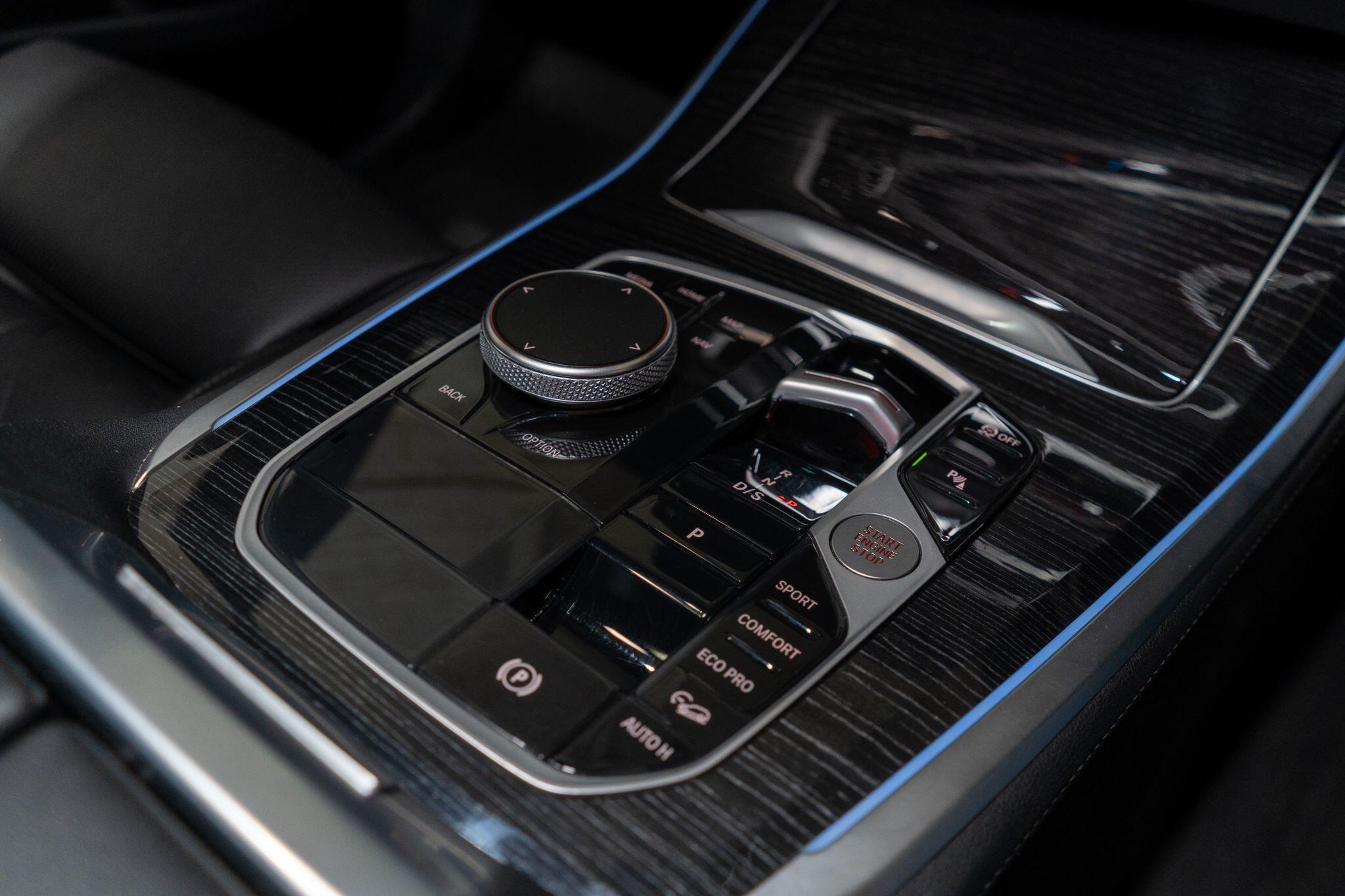 BMW X5 view 33