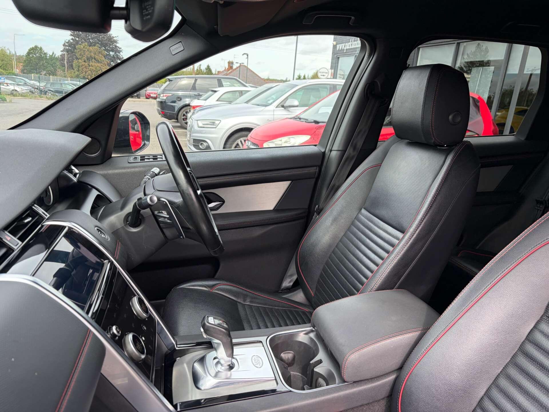 Land Rover Discovery Sport view 18