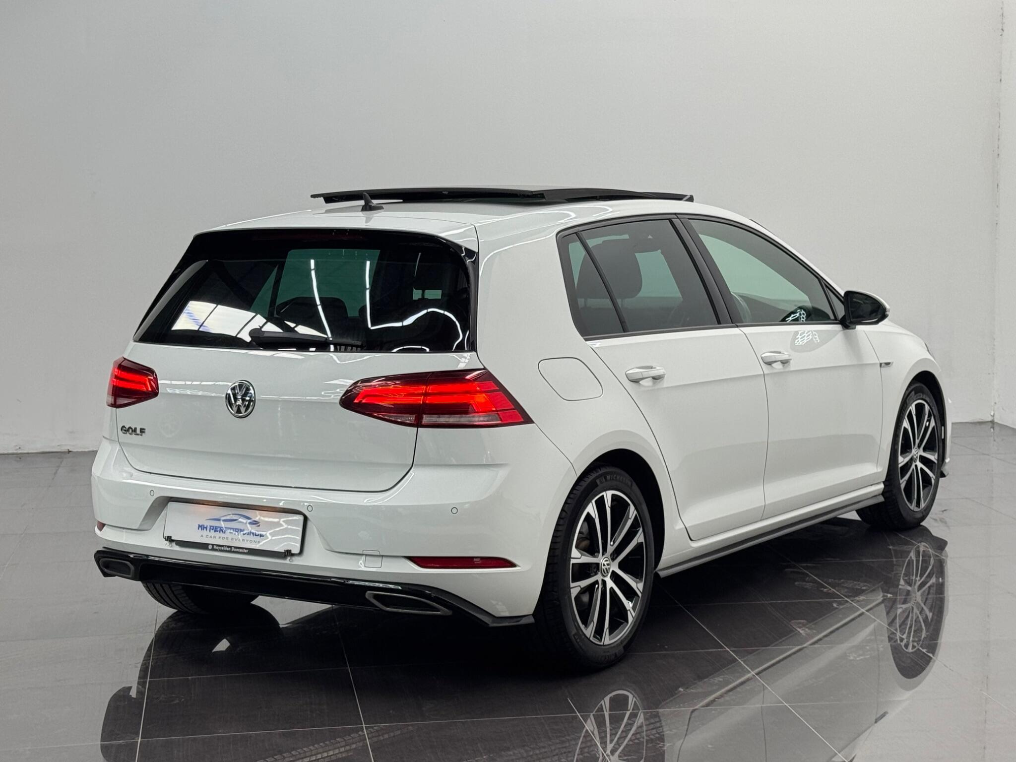 Volkswagen Golf view 57