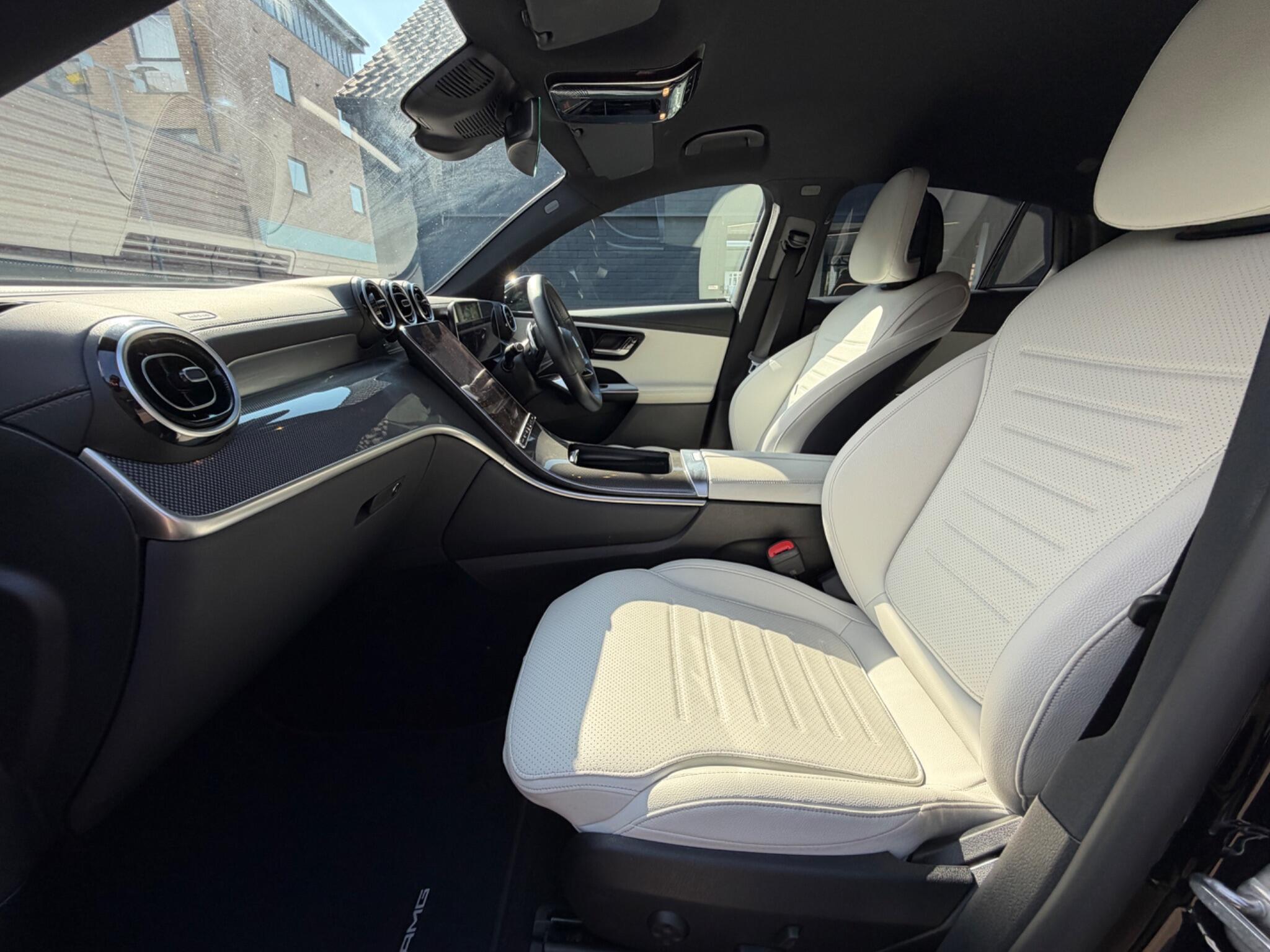 Mercedes-Benz GLC view 28
