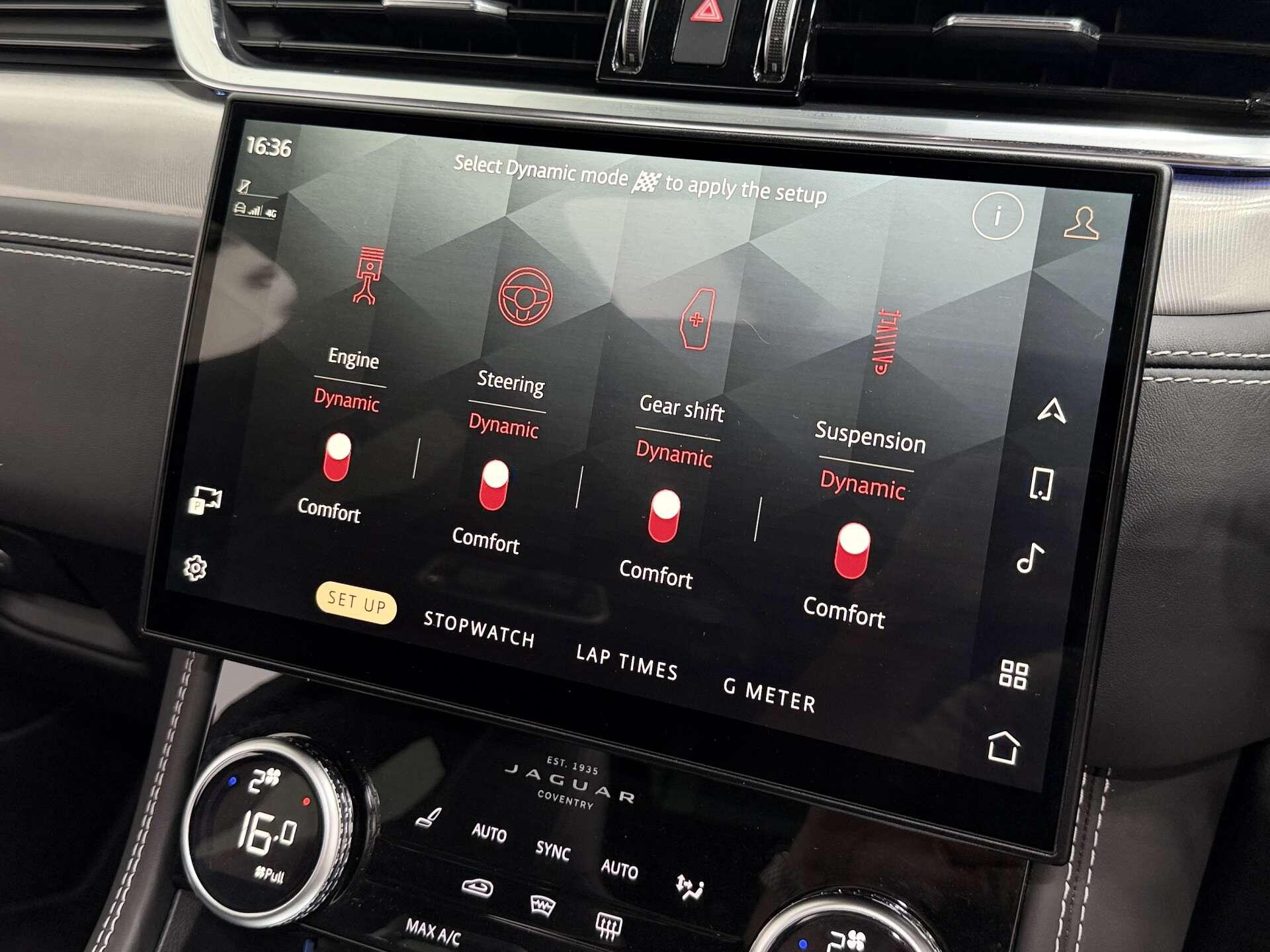 Jaguar F-Pace view 44